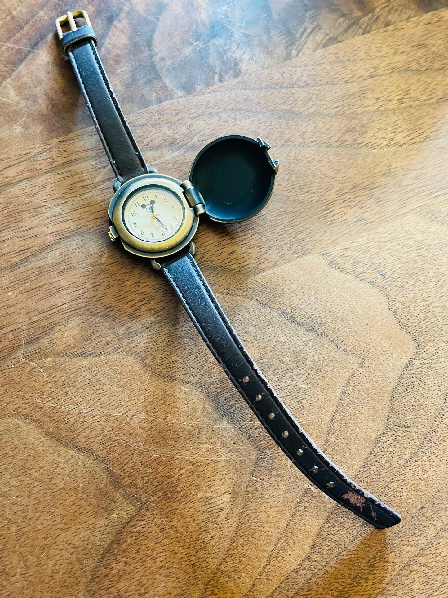 80s vintage seiko mickey mouse alba