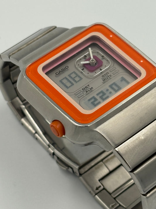 Super rarevintage 90s casio LAQ-2000D