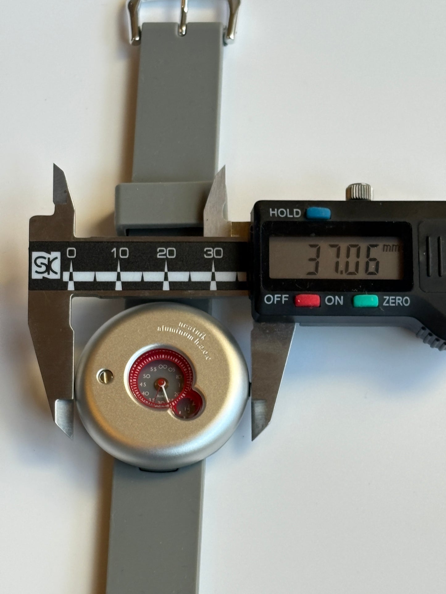 Super rare unuesd 90s vintage seiko alba neatnik aluminum