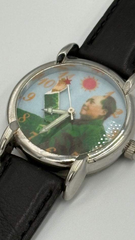 ②Very rare watch Mao Zedong waving watch
