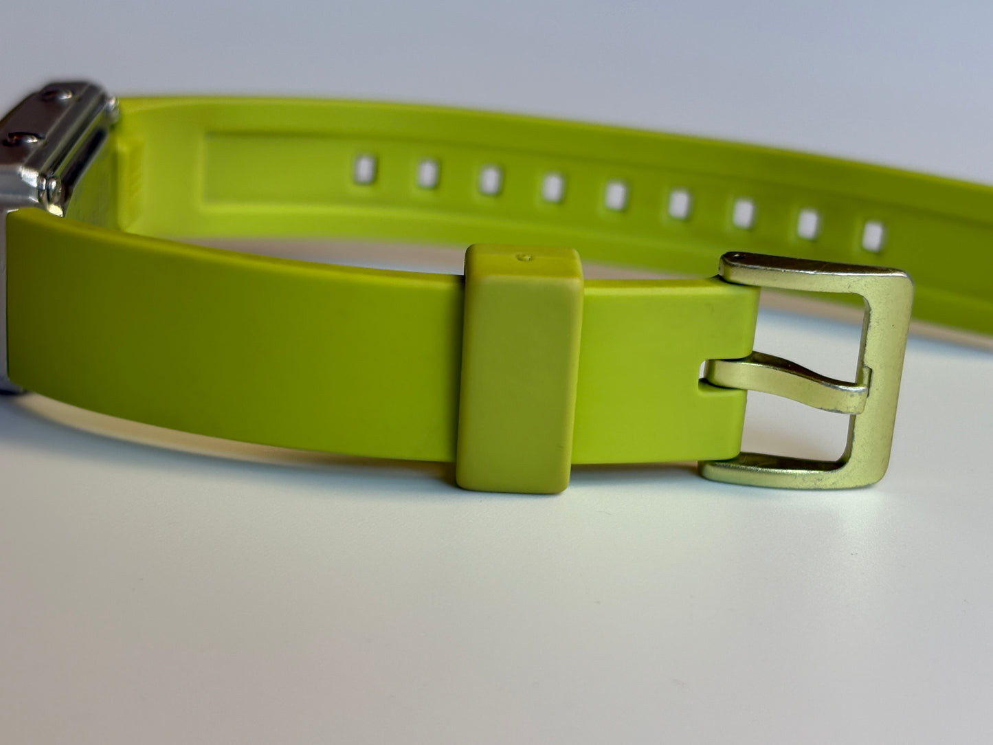 Super rare vintage 90s casio FUTURIST LA-2100