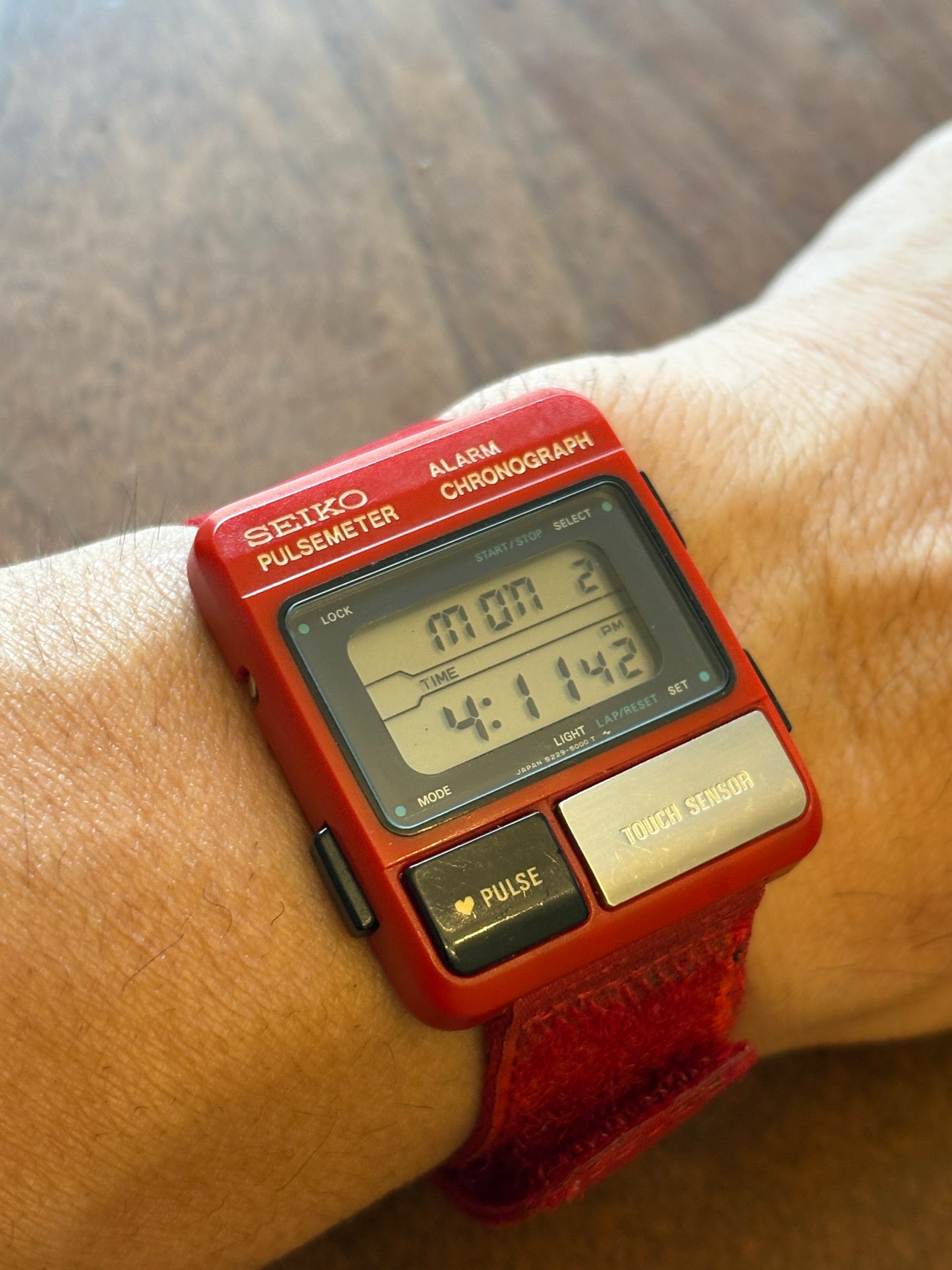 super rare 80s SEIKO pulse meter watch S229-5001