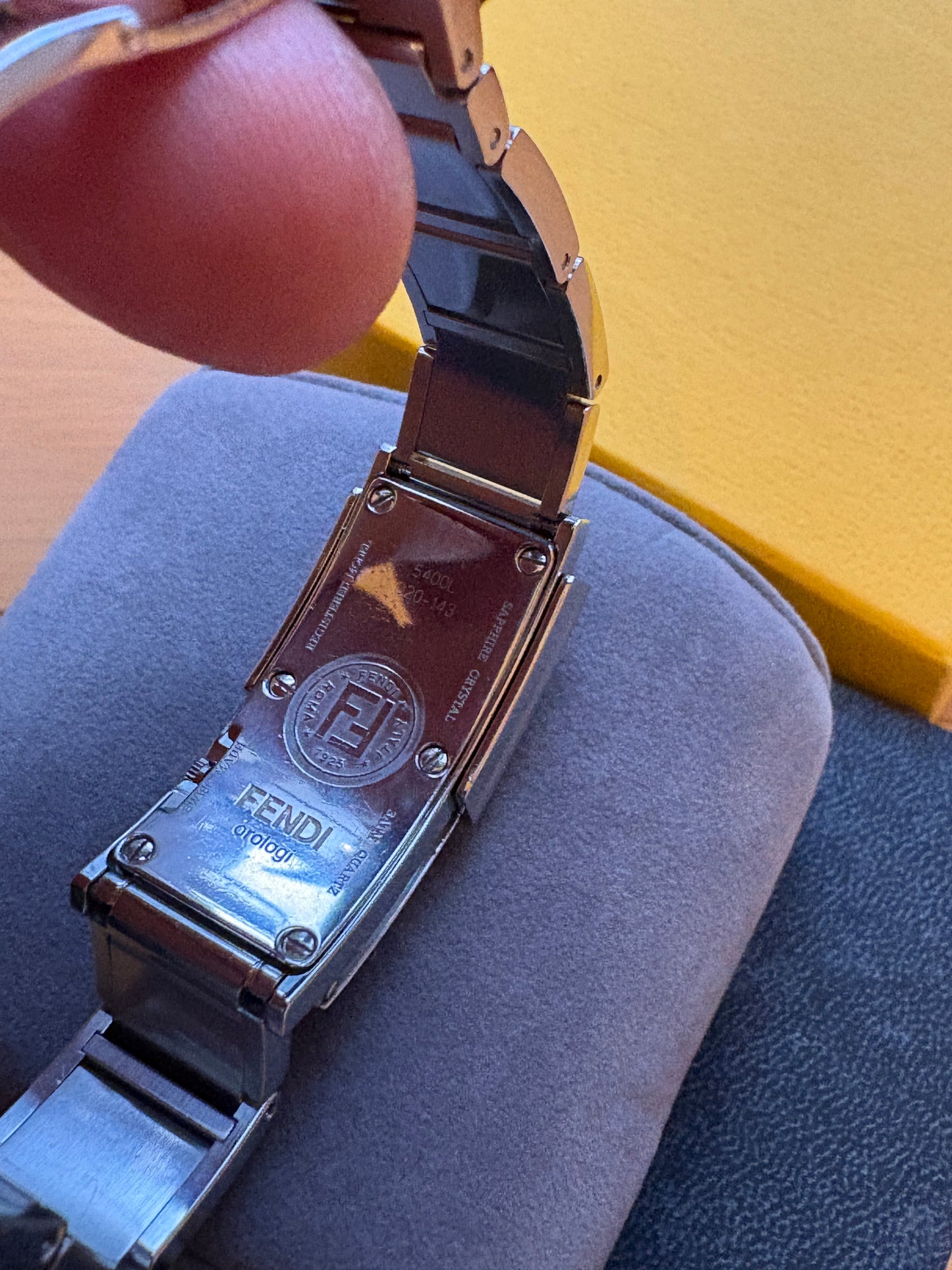 very very rare FENDI  bracelet type WATCH