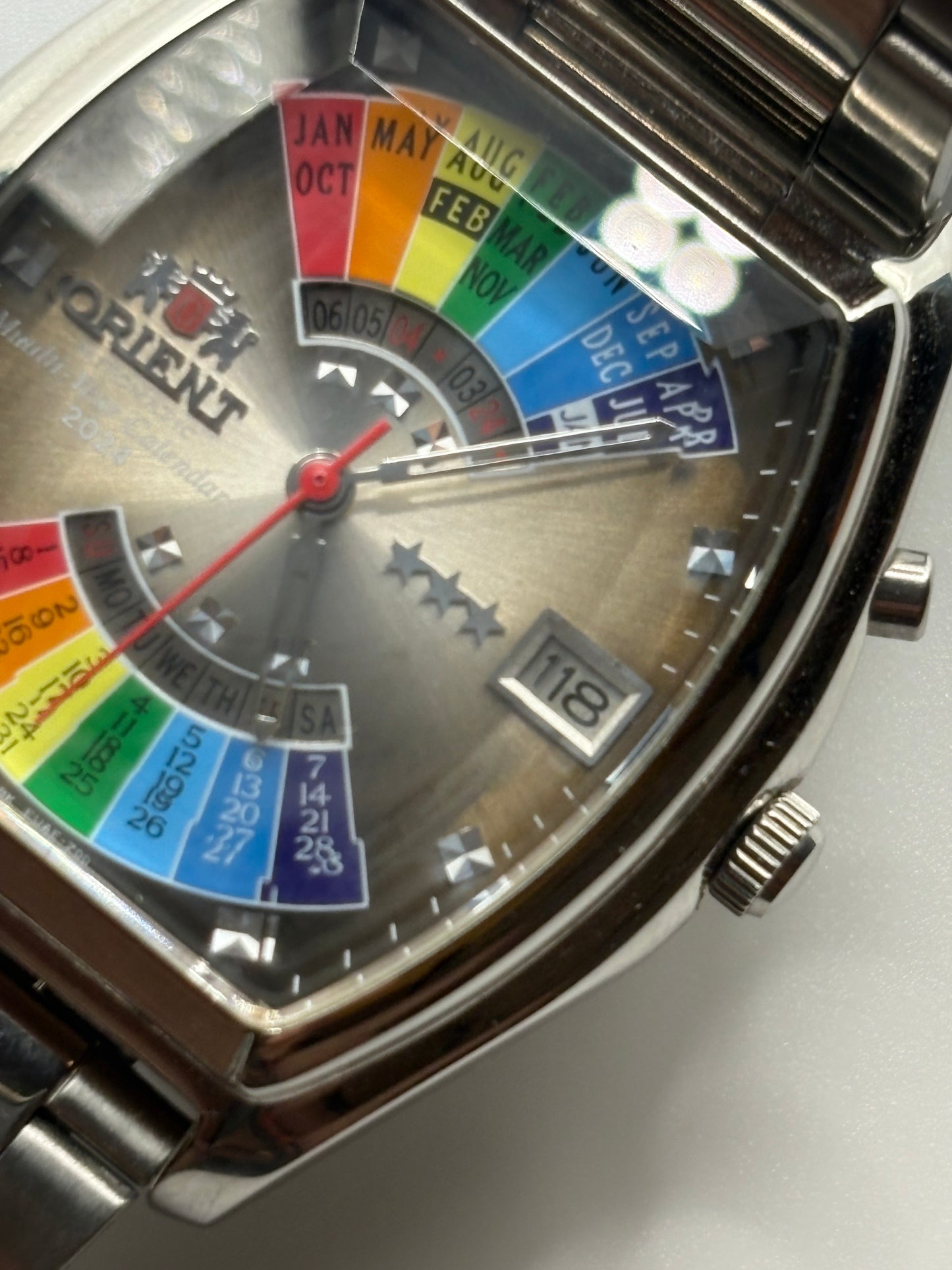 Super rare Vintage ORIENT Multi-Year Calendar Rainbow Dial Automatic