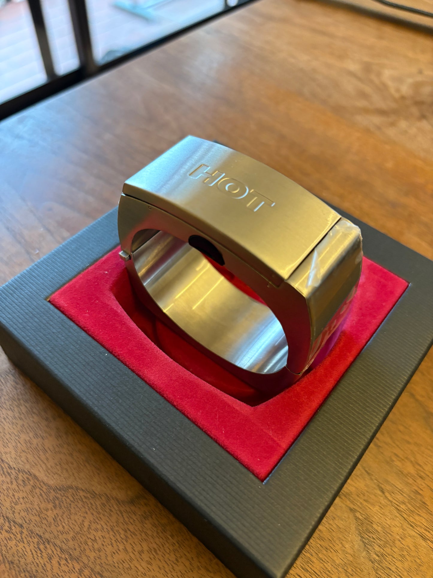 super ultra 90s  rare vintage swatch  IRONY LADY LADY