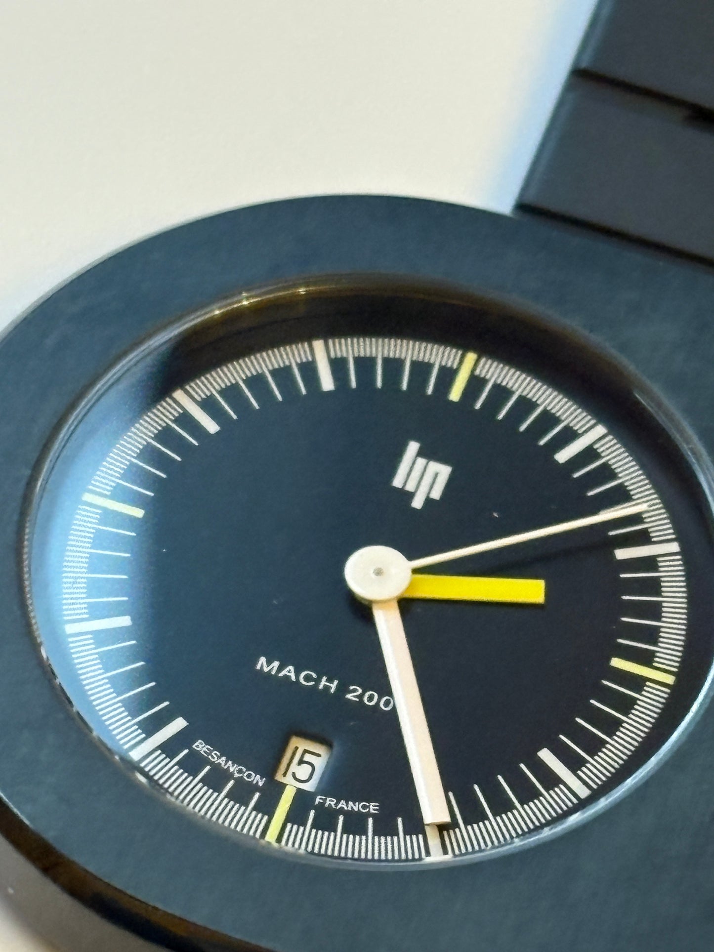 Supre rare  lip×Begin  MACH2000