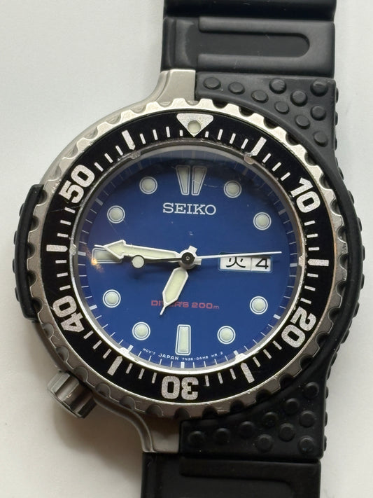 Ultra rare Limited to 2000 worldwid seiko ×Giugiaro 7n36-0ag0