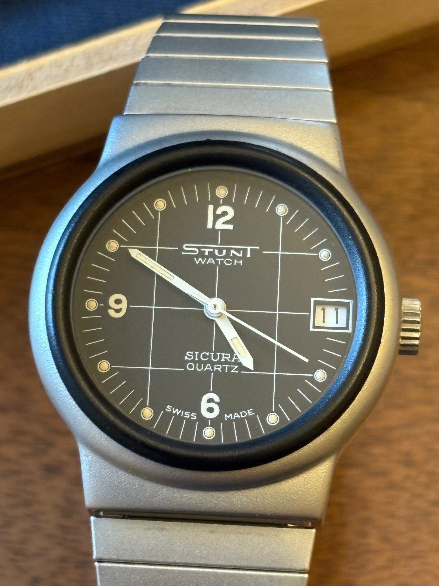 super rare　80s vintage  sicura　STUNT WATCH 8500　SWISS　MADE