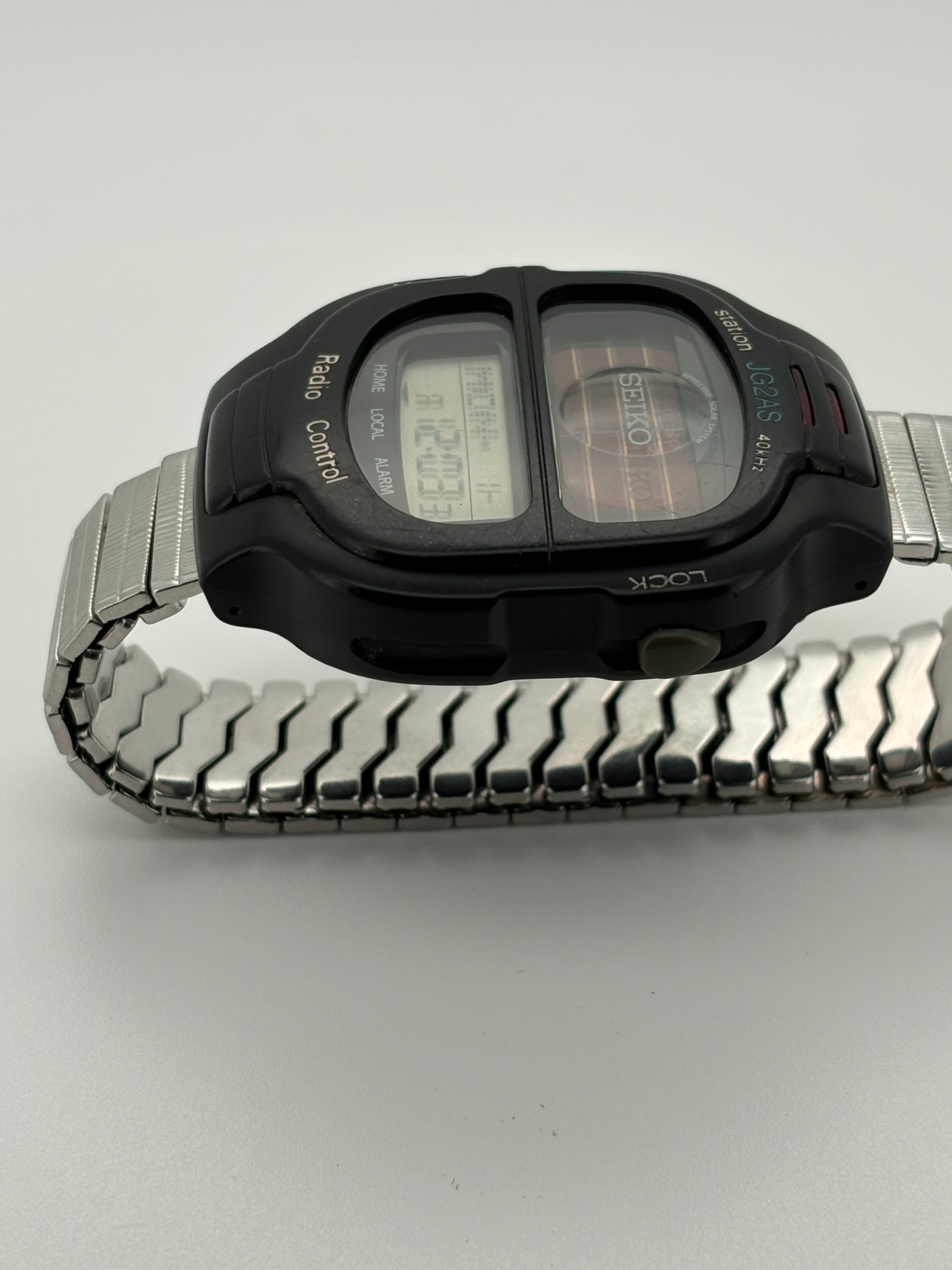 Seiko 90s    M515-5000 Solar watch