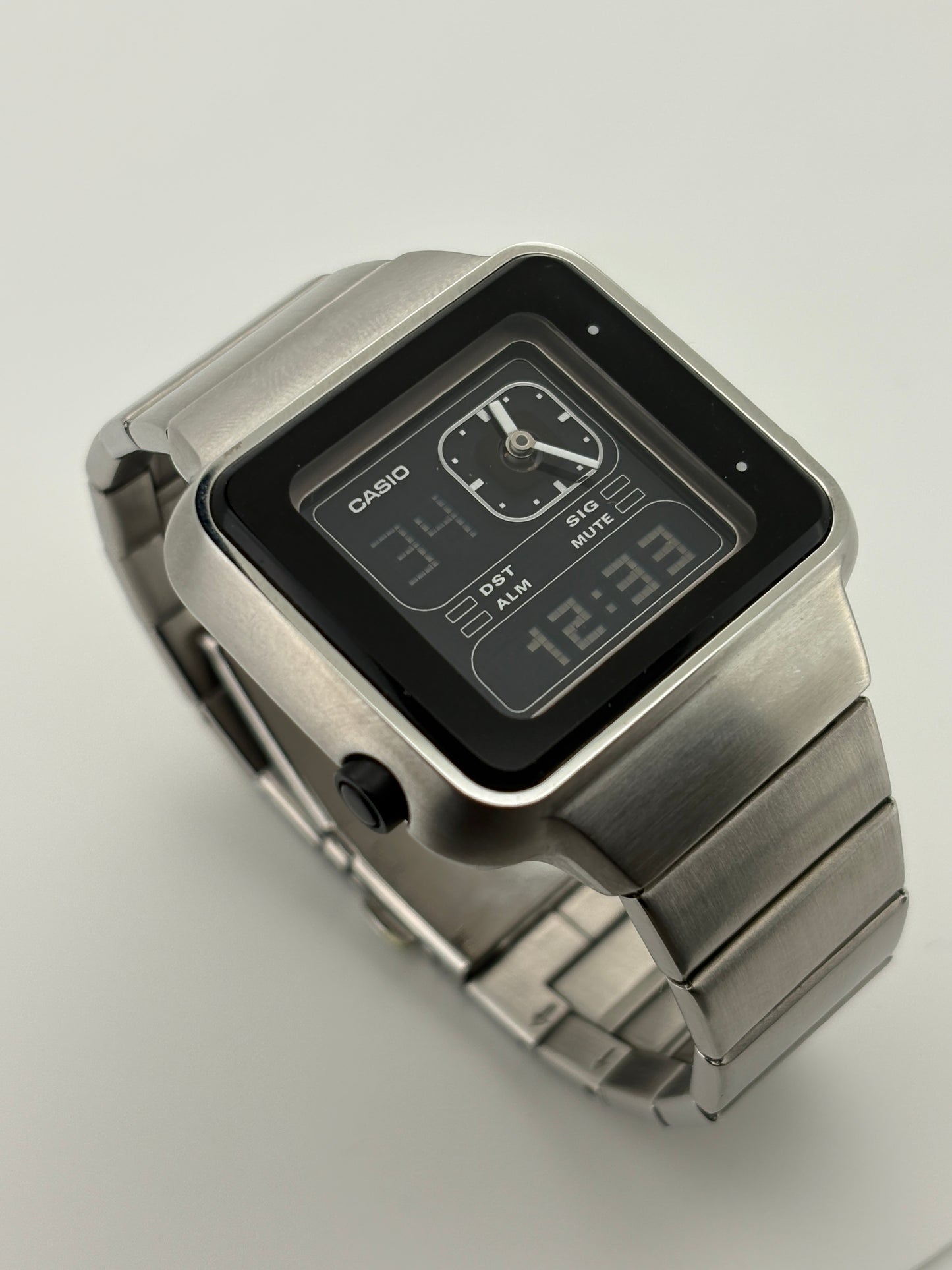 With Box 90s casio LAQ-2000D
