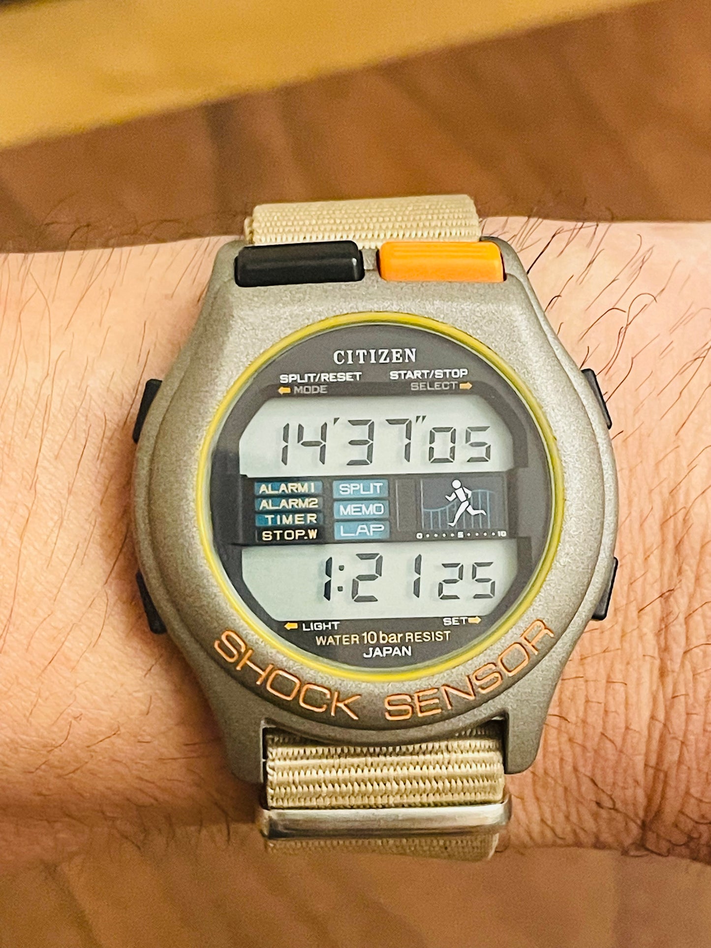 super rare vintage citizen SHOCK SENSOR d132-313071