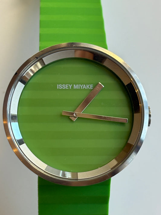 Seiko ×　issey miyake design by Jasper Morrison