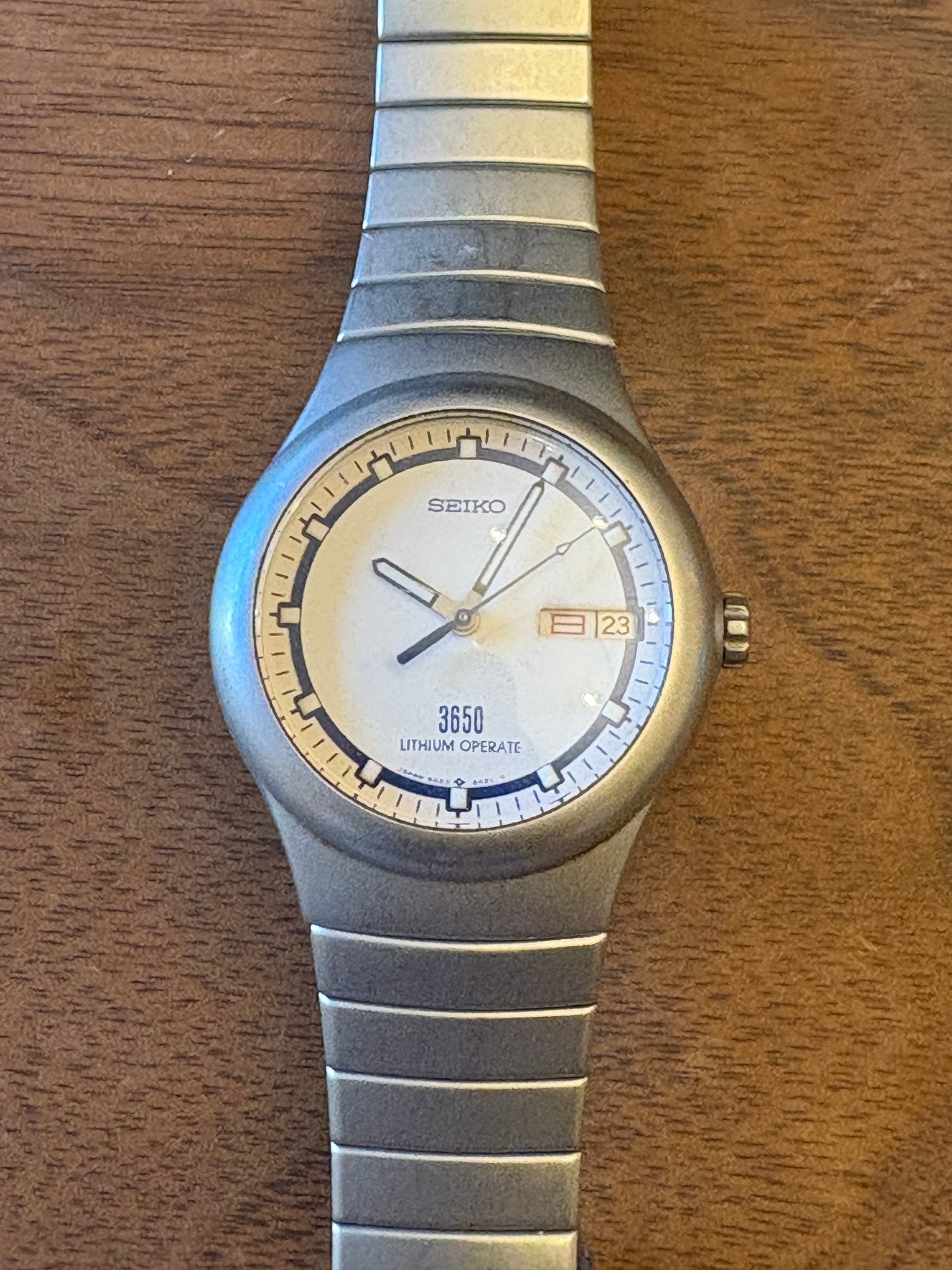 Special rare SEIKO 80s VINTAGE  5G23-06020