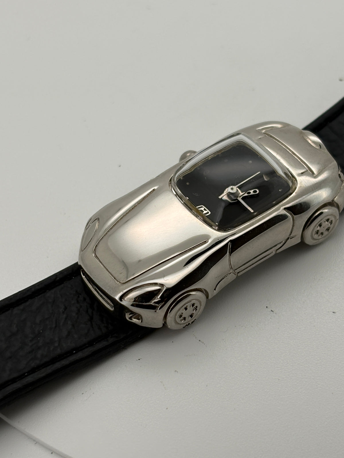 Vintage   HONDA s2000 watch