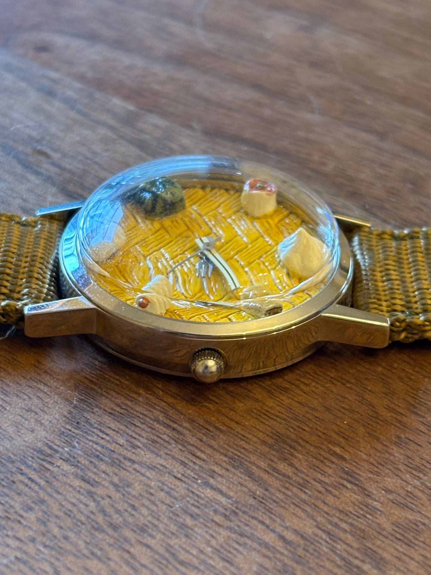 Unused super  rare watch 　Shanghai Tang　Steam basket  watch