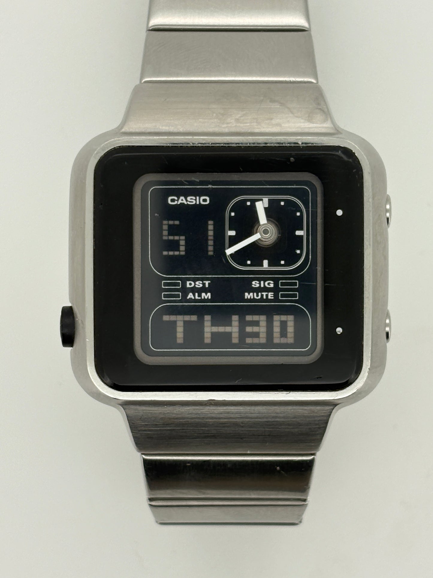 90s casio LAQ-2000D