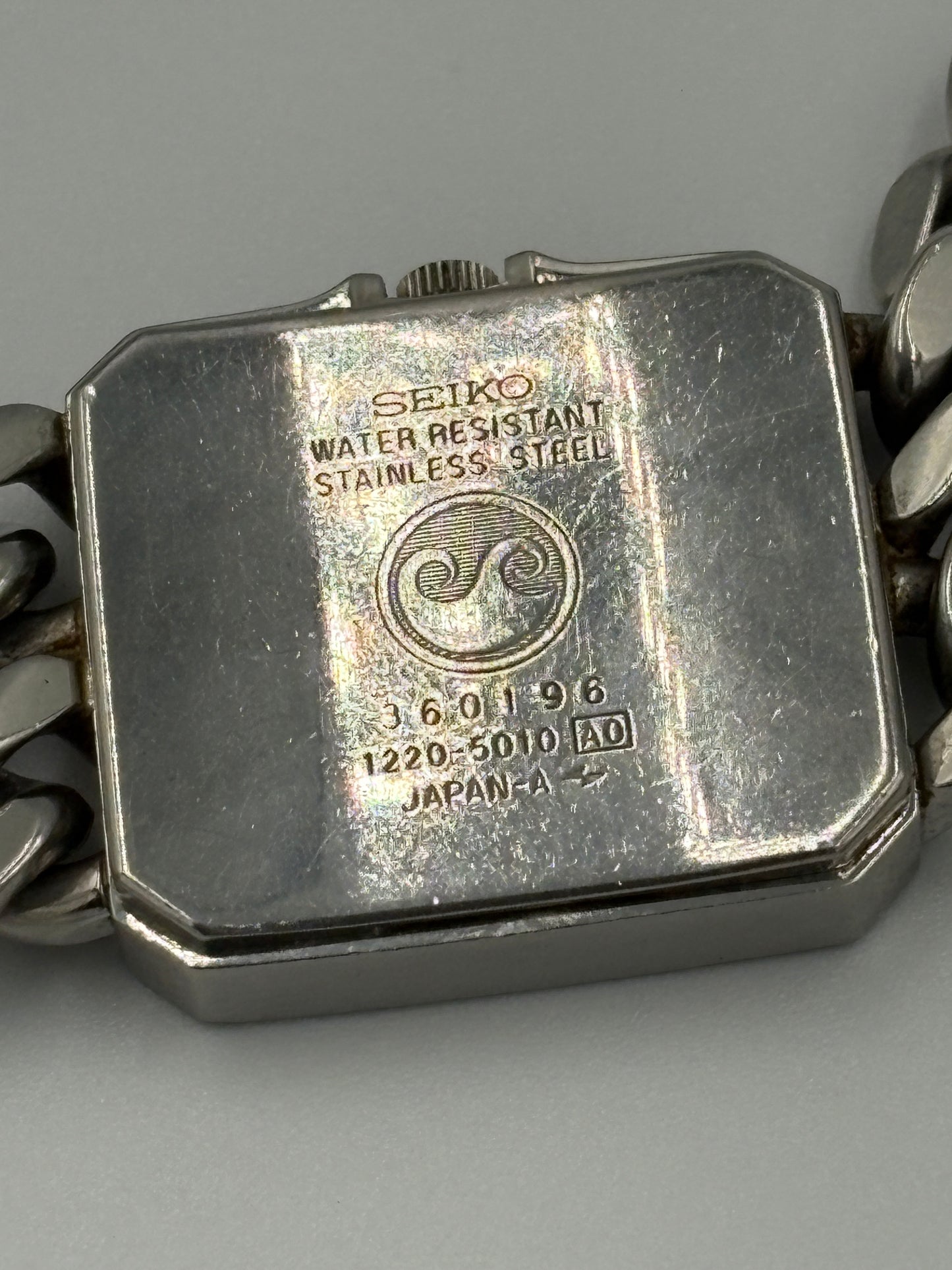 Super rare 80s vintage seiko 1220-5010