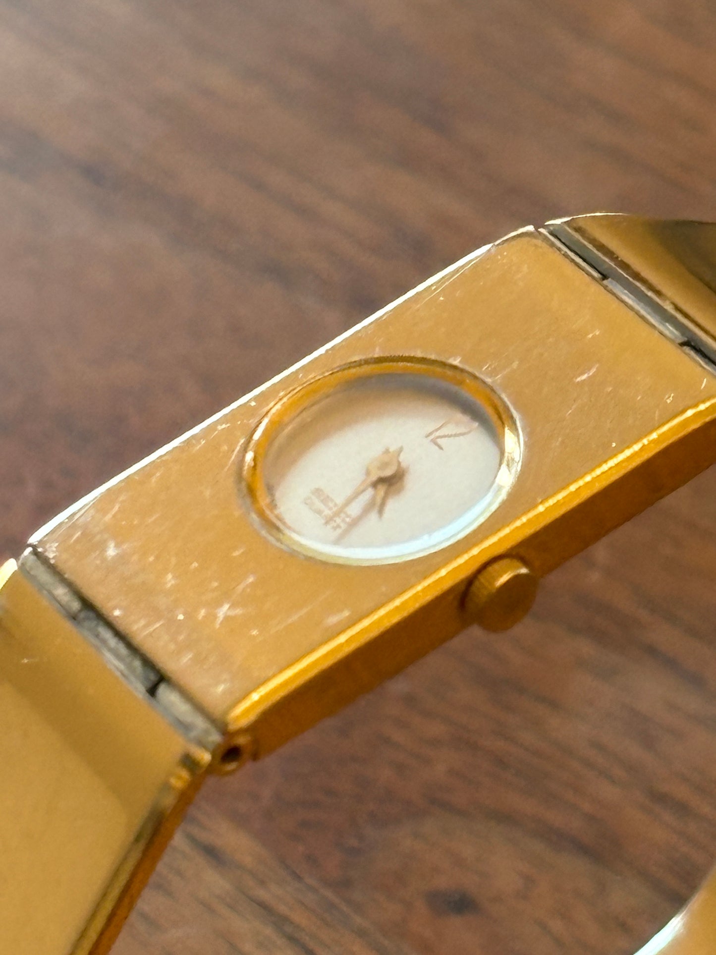 special rare SEIKO 80s VINTAGE  octagon　watch 2E20-0010