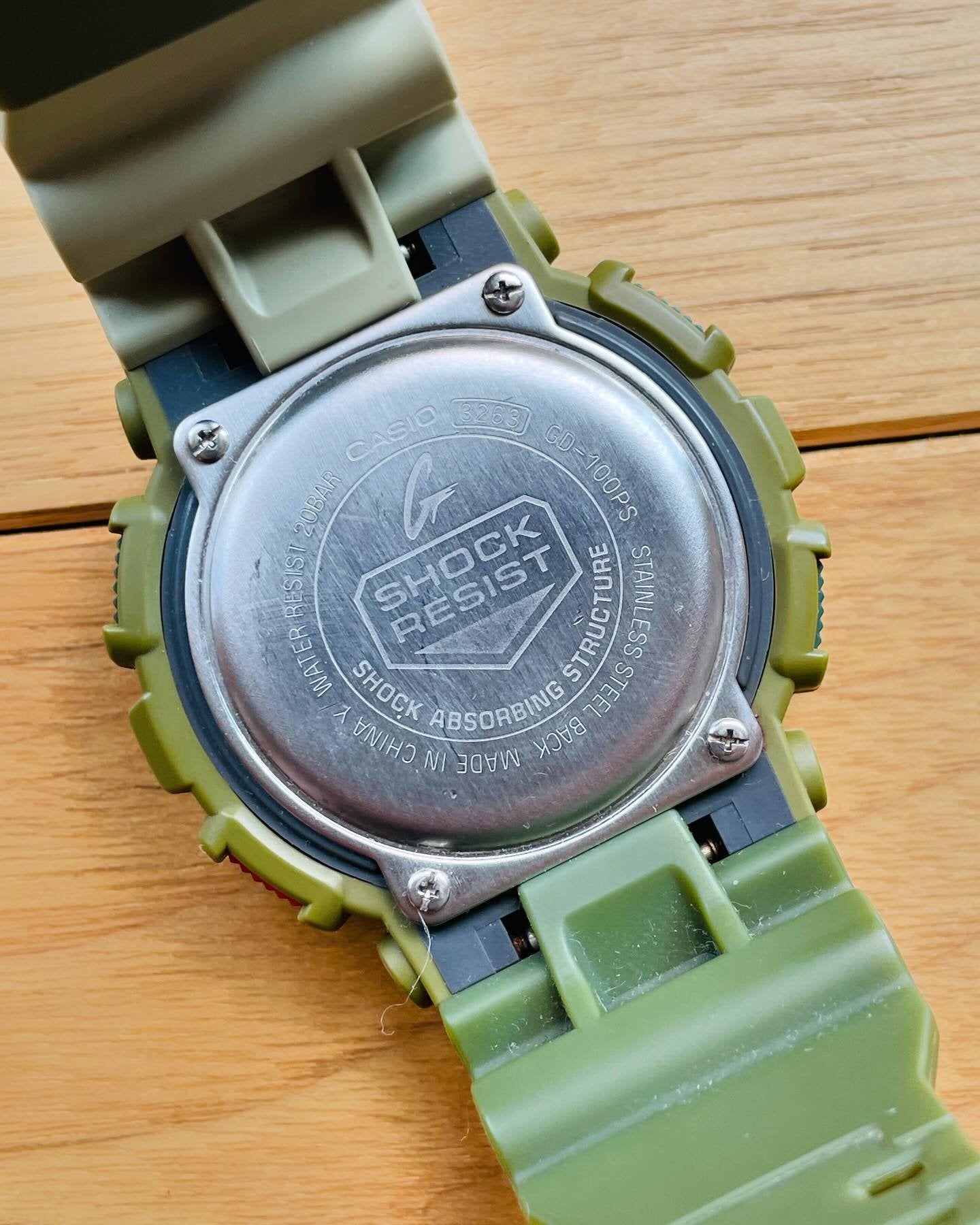 vintage casio GD-100PS collaboration  model with play set product designer Hiroshi Nakano. This