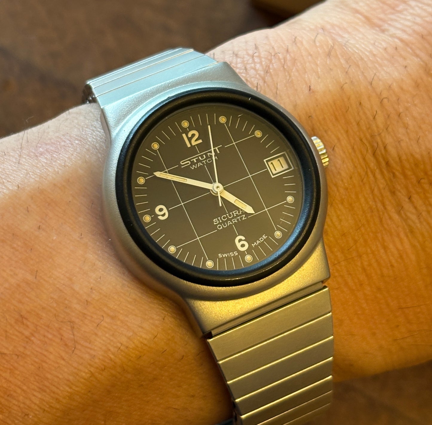 super rare　80s vintage  sicura　STUNT WATCH 8500　SWISS　MADE