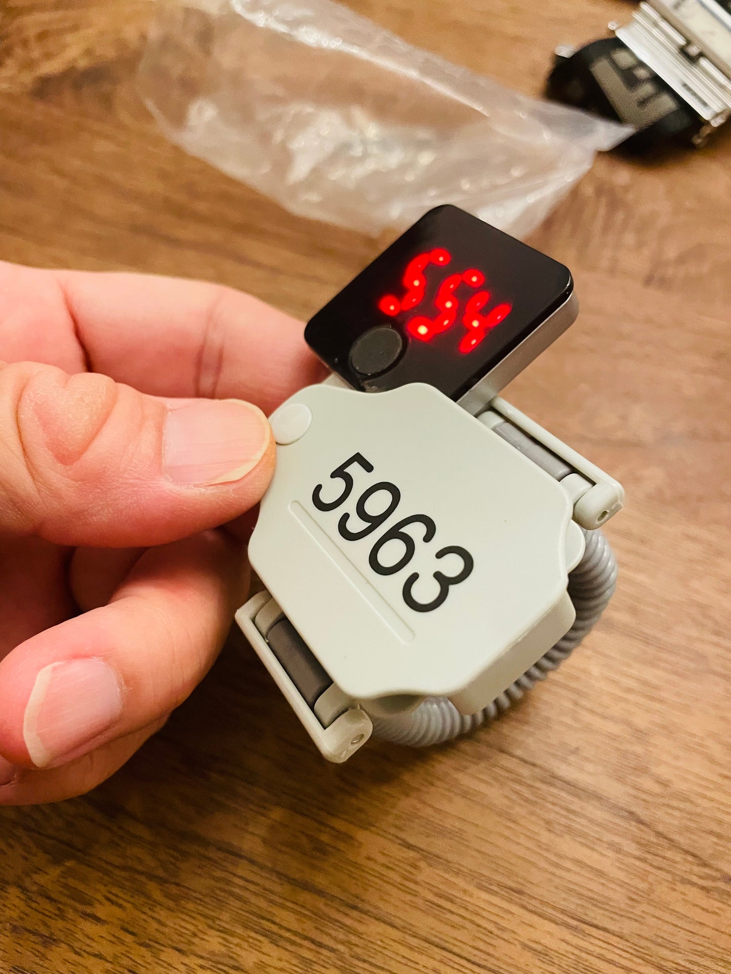 A very very rare watch onsen wrists key watch_5