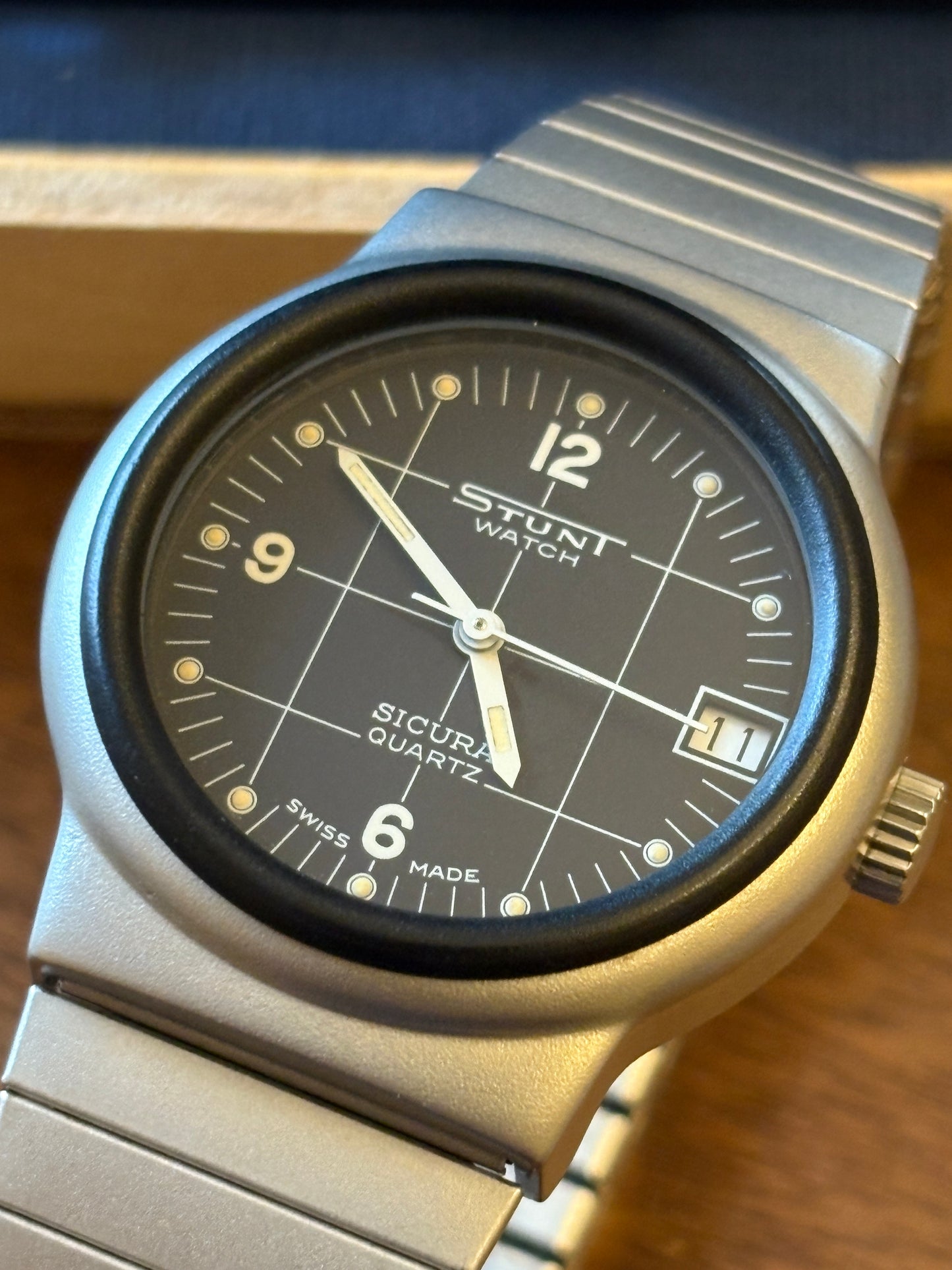 super rare　80s vintage  sicura　STUNT WATCH 8500　SWISS　MADE
