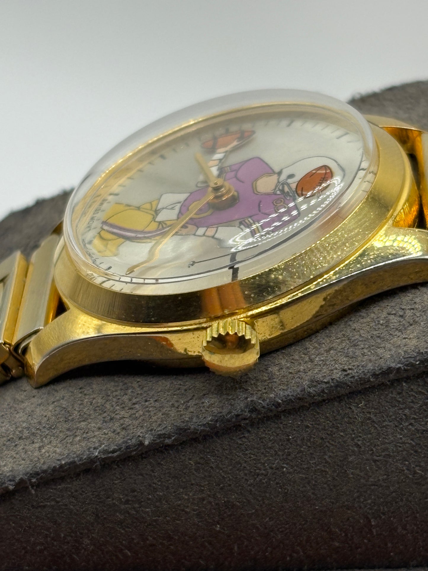 Super rare 70s Rugby-themed manual-wind watch