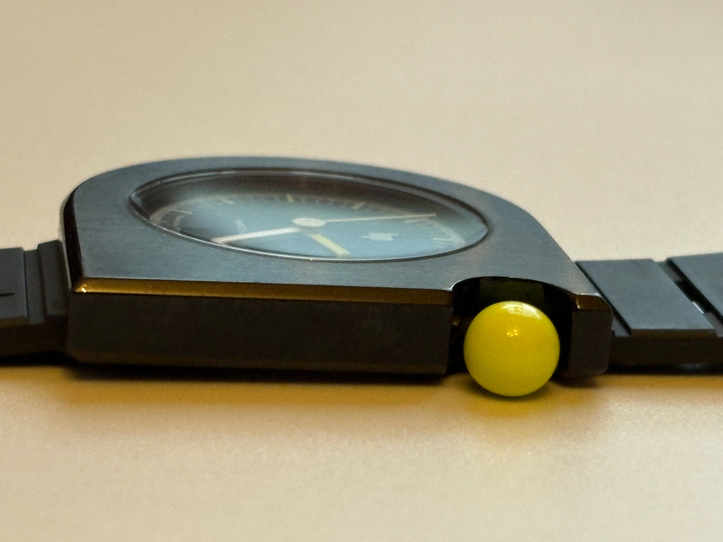 Supre rare  lip×Begin  MACH2000