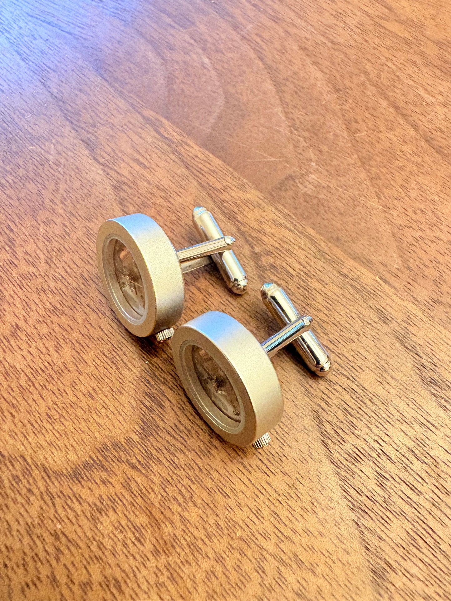 super rare vintage TATEOSSIAN Cufflinks watch