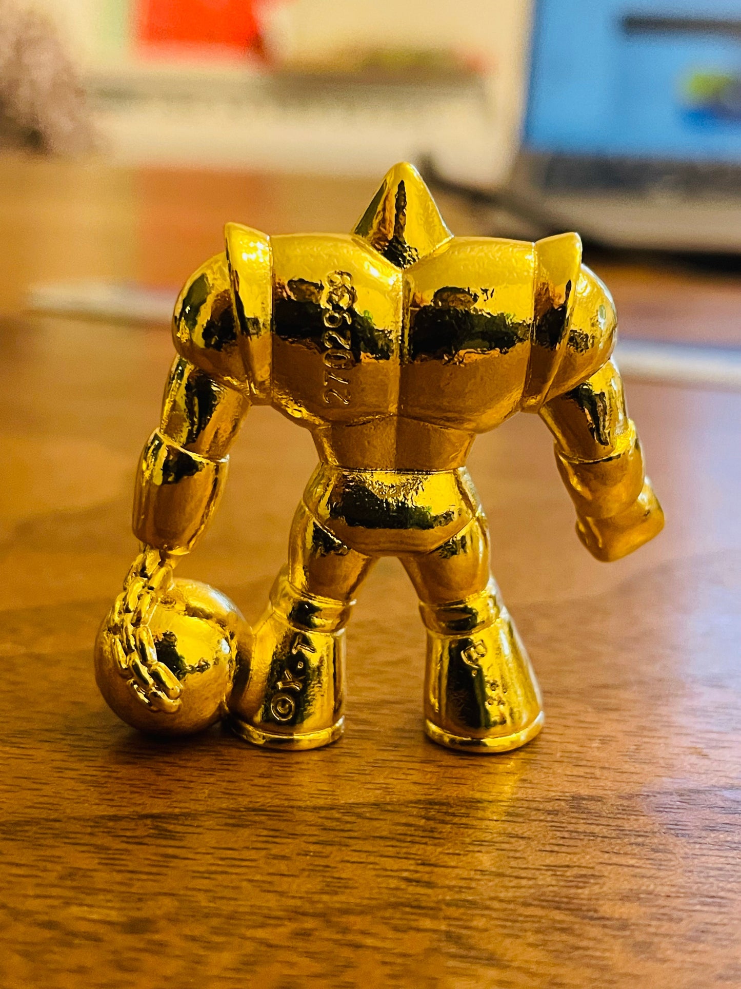 muscle man diecast　KINKESNI  KENDAMAN GOLD