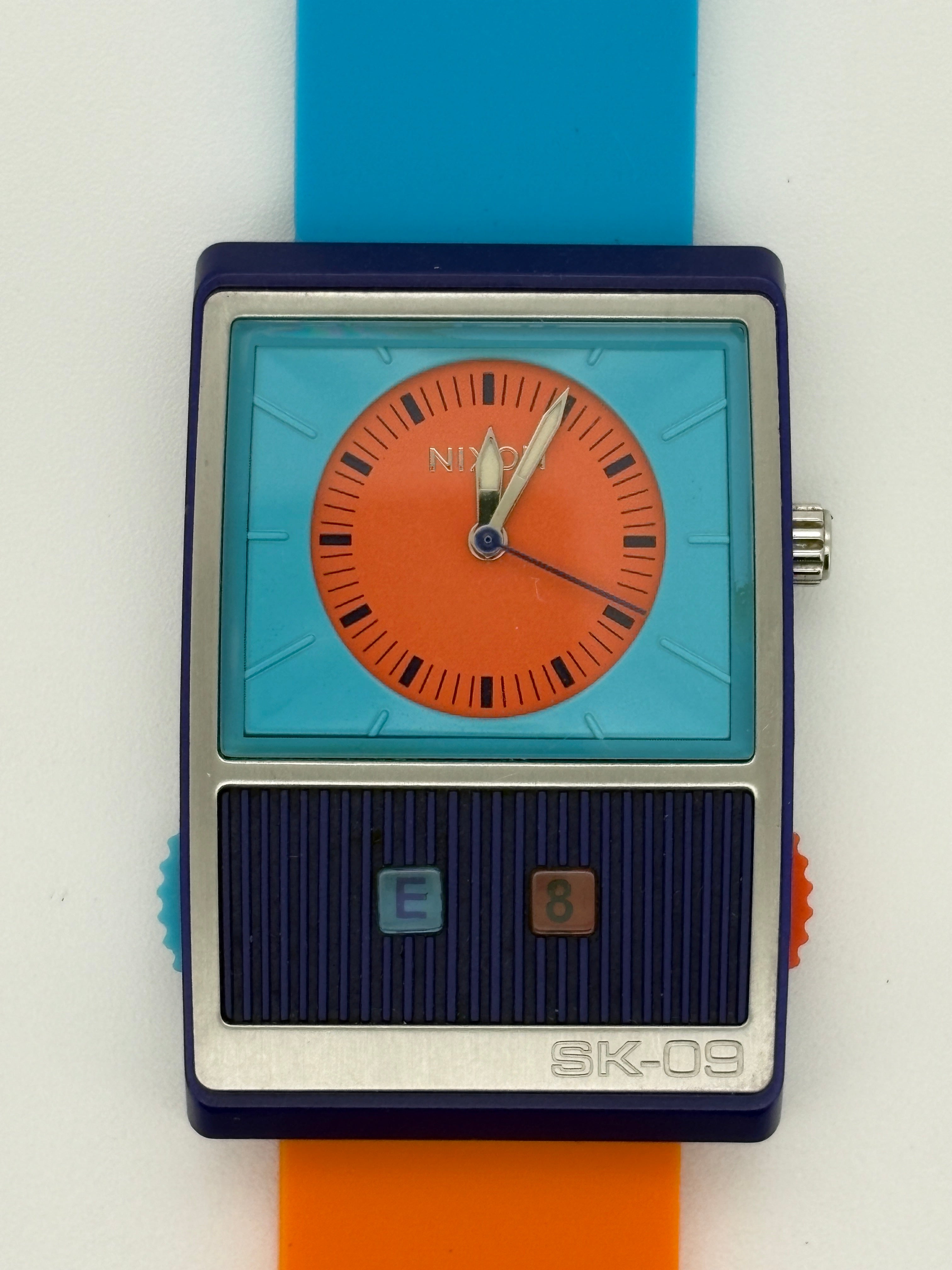 ② With box NIXON sk-09 – Sushi Watches