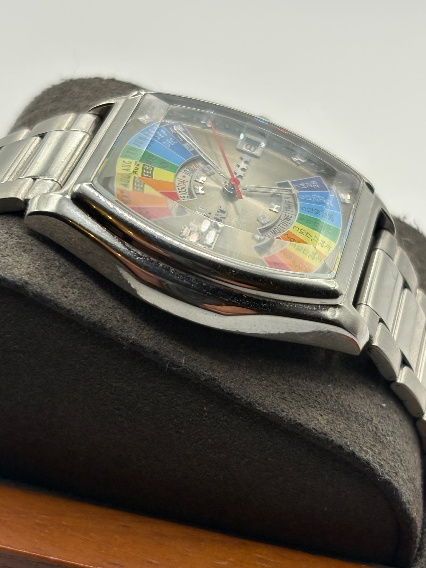 Super rare Vintage ORIENT Multi-Year Calendar Rainbow Dial Automatic