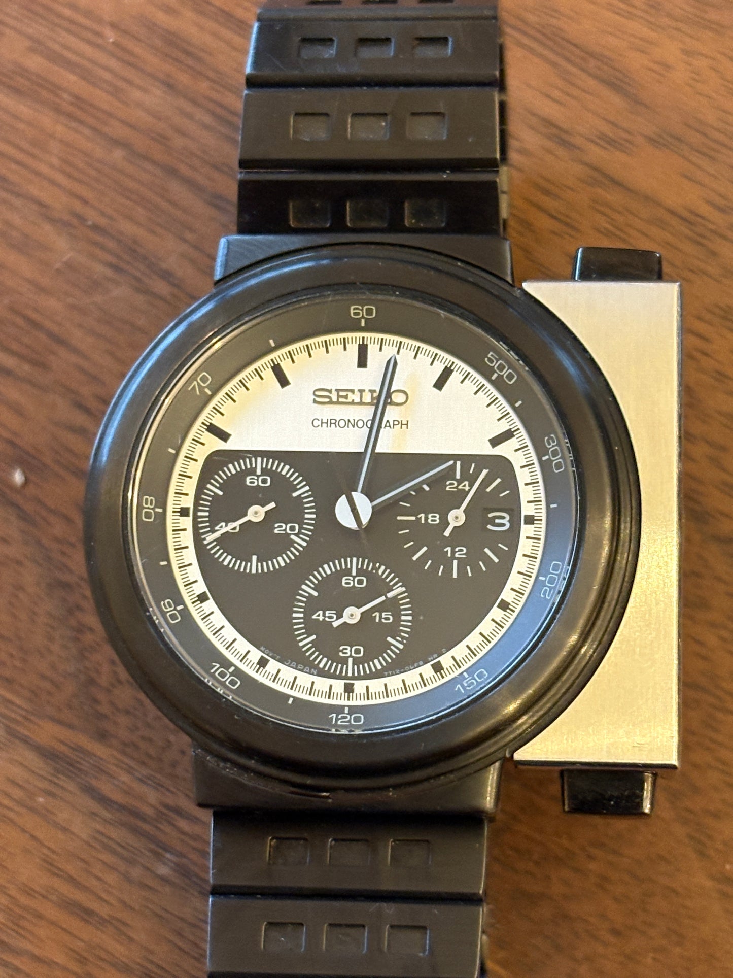 Ultra rare　ALIEN Limited to 2000 worldwid eseiko ×Giugiaro