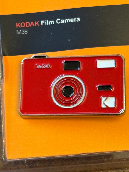 very rare  Kodak M38 pin badge red