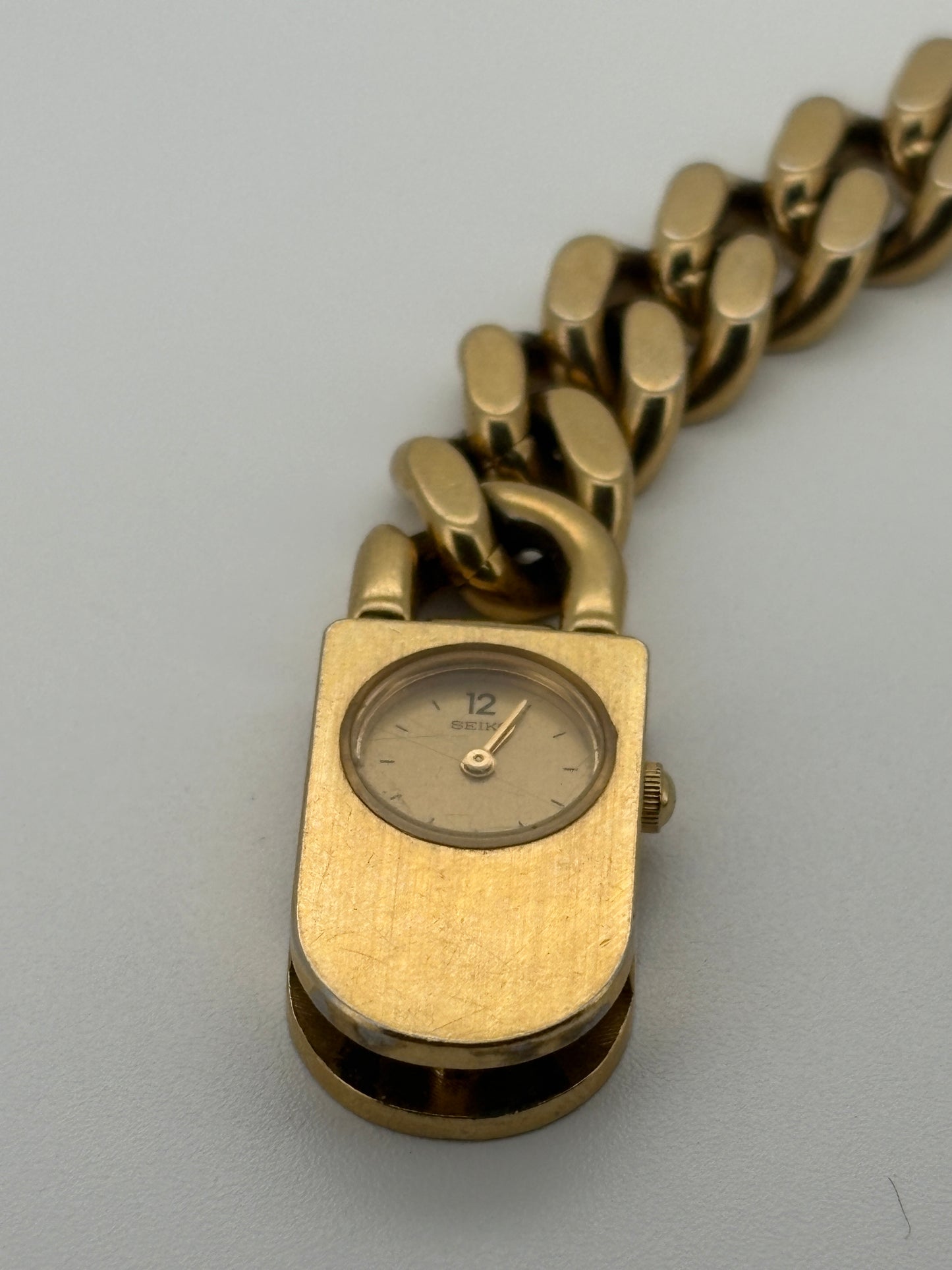 SEIKO  1986s vintage 1E20-0340