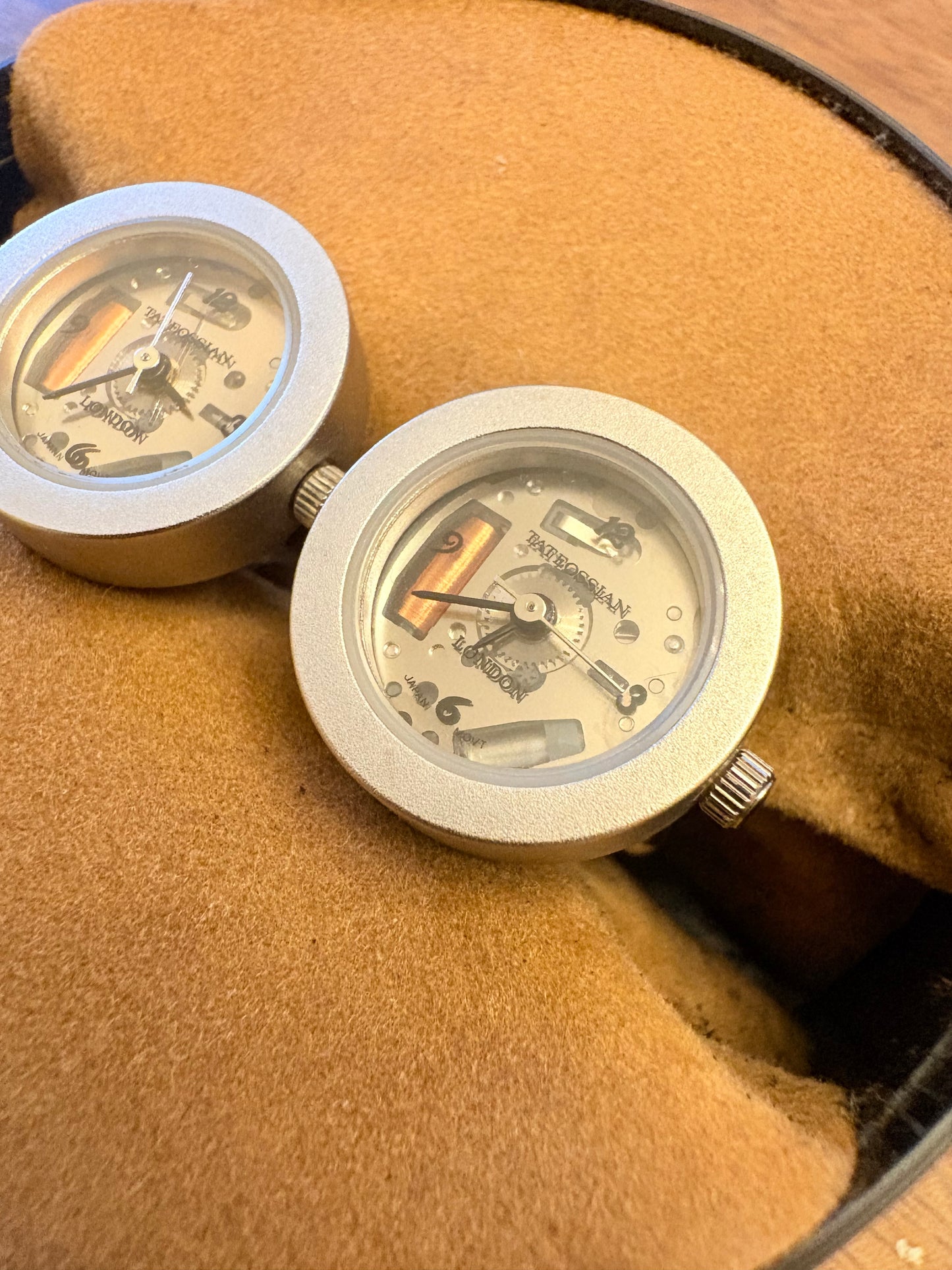 super rare vintage TATEOSSIAN Cufflinks watch