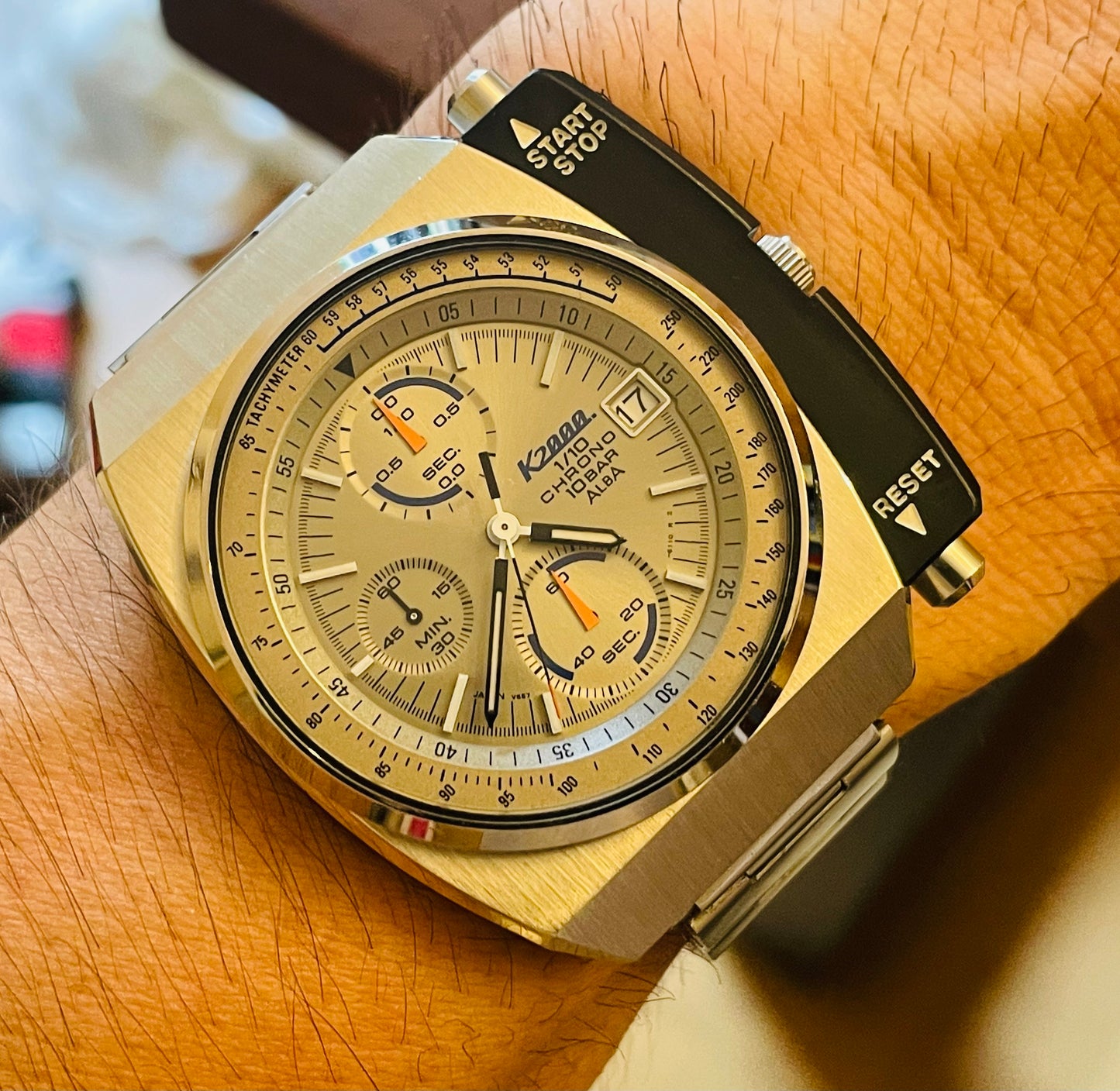 ultra super ALIEN rare watch seiko alba v657-6090