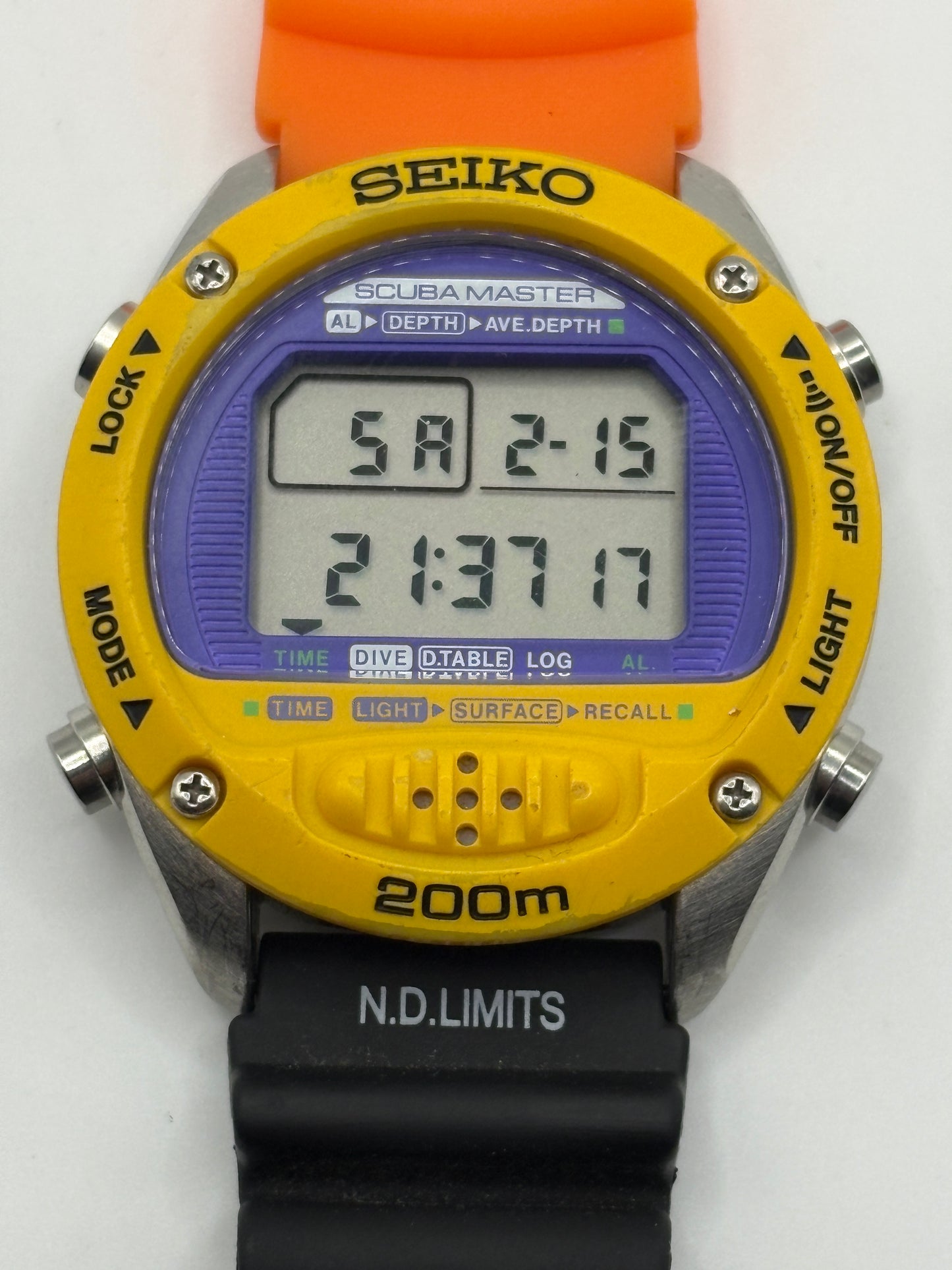 Ultra  rare   90s SEIKO  M705-5A0A