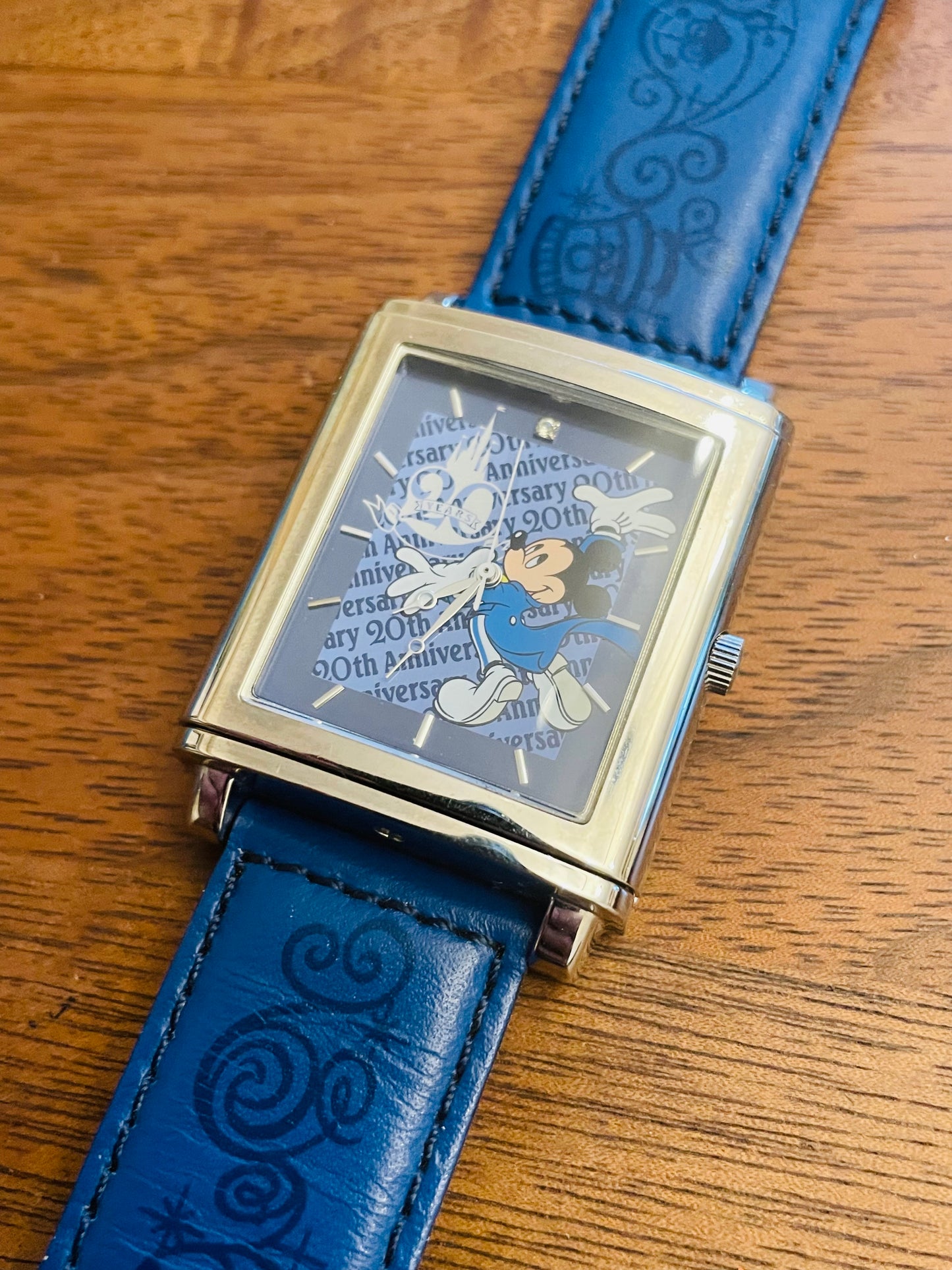 very rare 2000s Tokyo Disneyland 20th anniversary model.