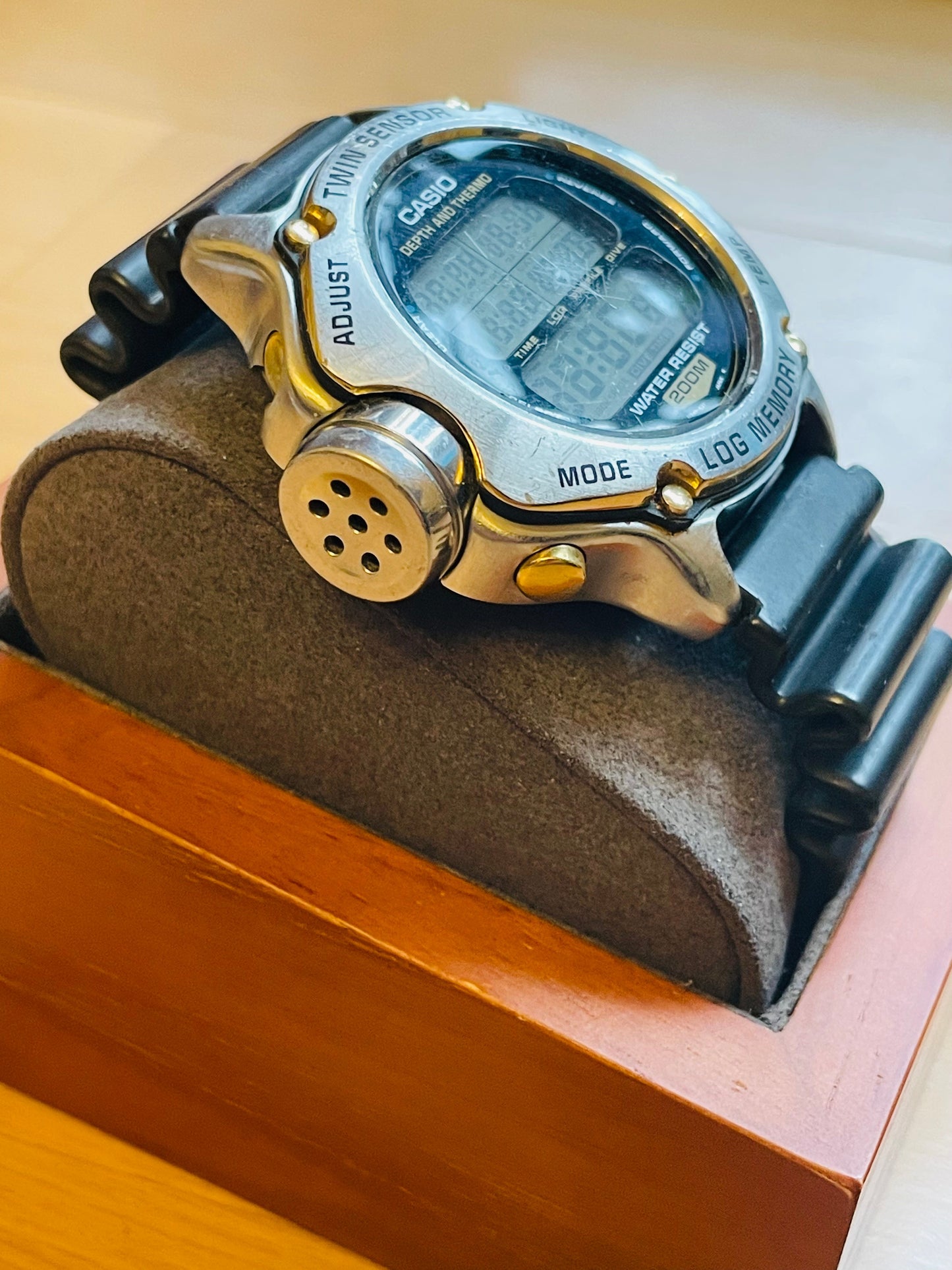 Vintage 90's Casio Diver DEP-600