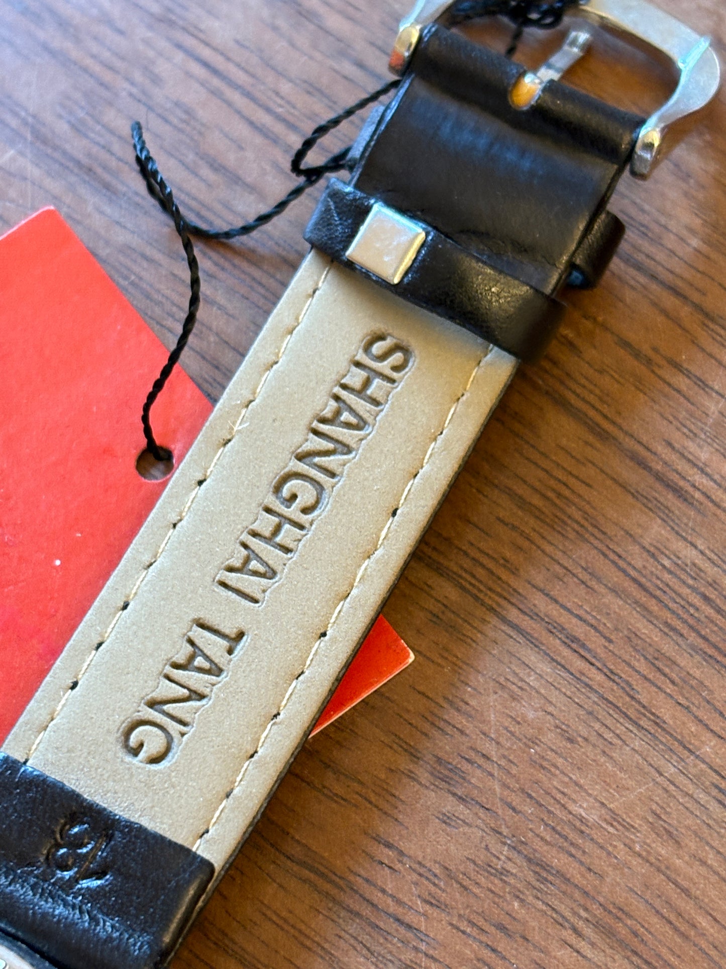 Unused WITH　BOX　 very rare watch Deng Xiaoping waving watch　 Shanghai Tang  Mao Zedong