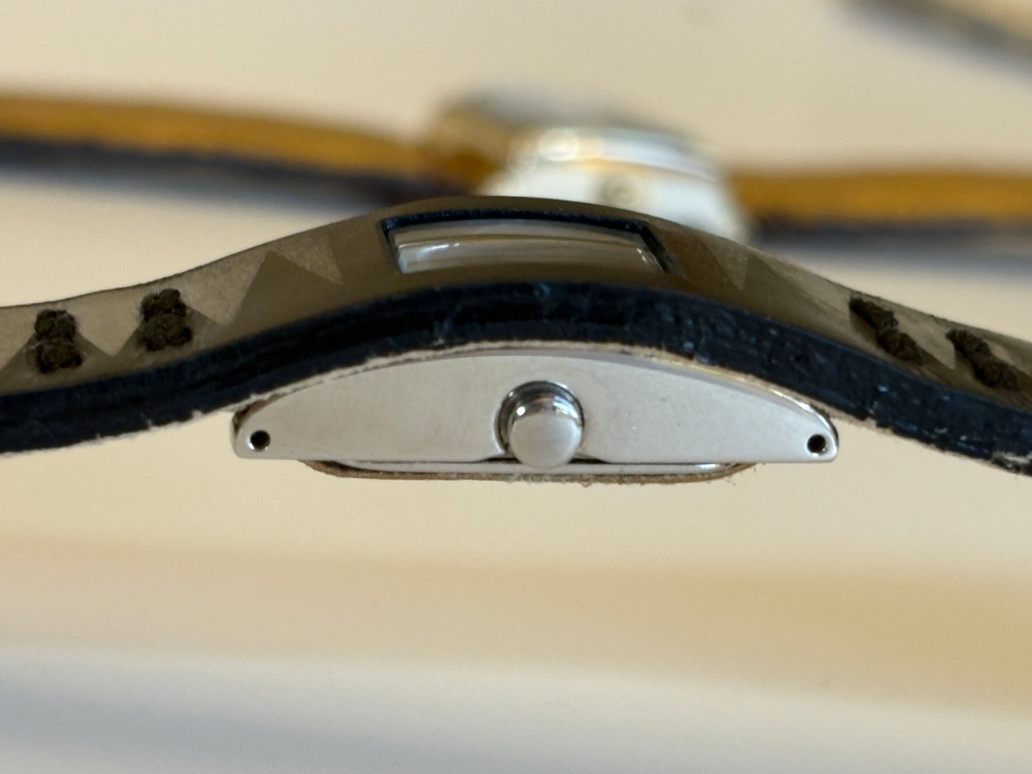 Very rare  99s vintage rare Chewing Gum Leather Version Tribe + Cute Gold