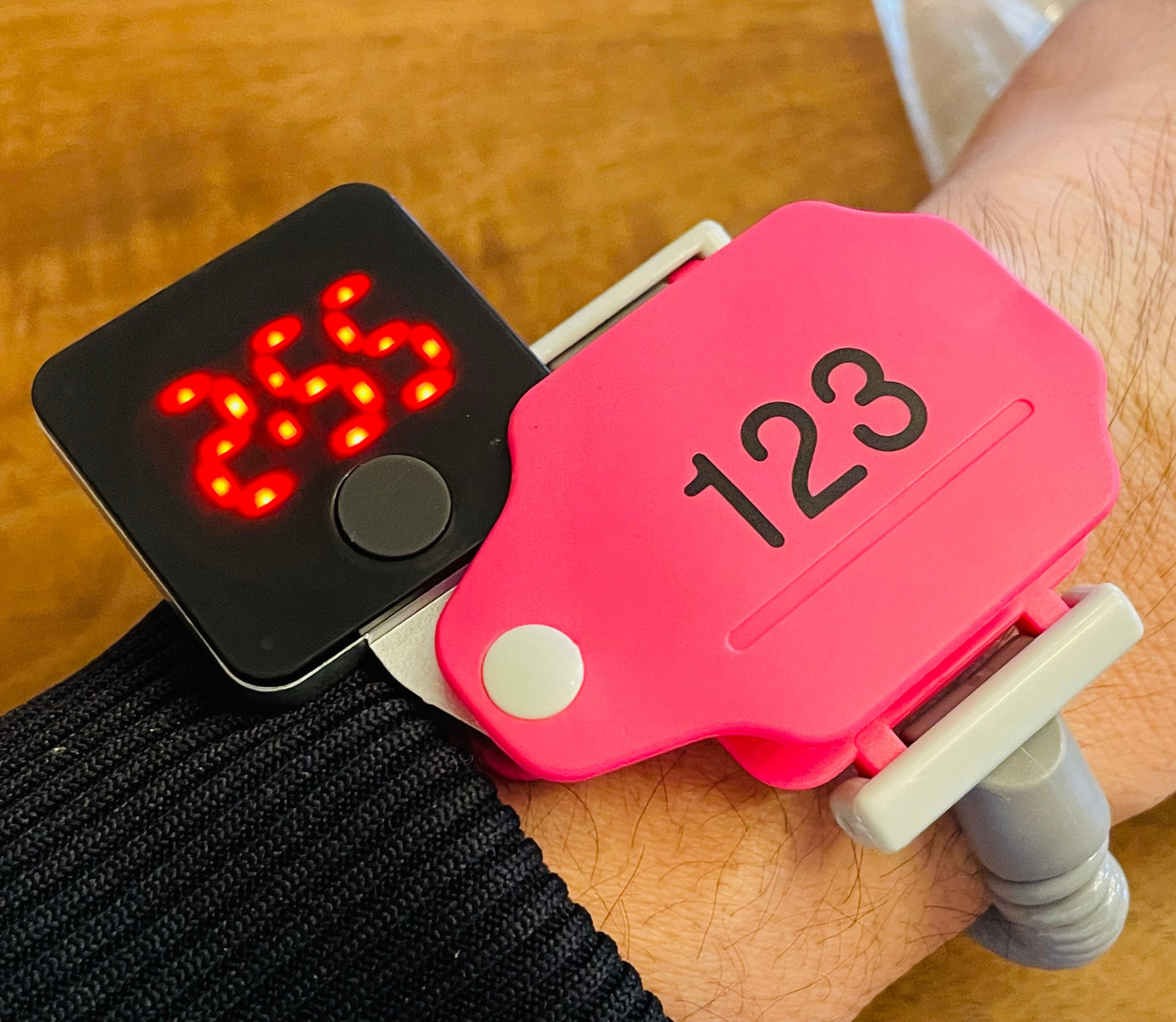 with BOX A very very rare watch onsen wrists key watch_3