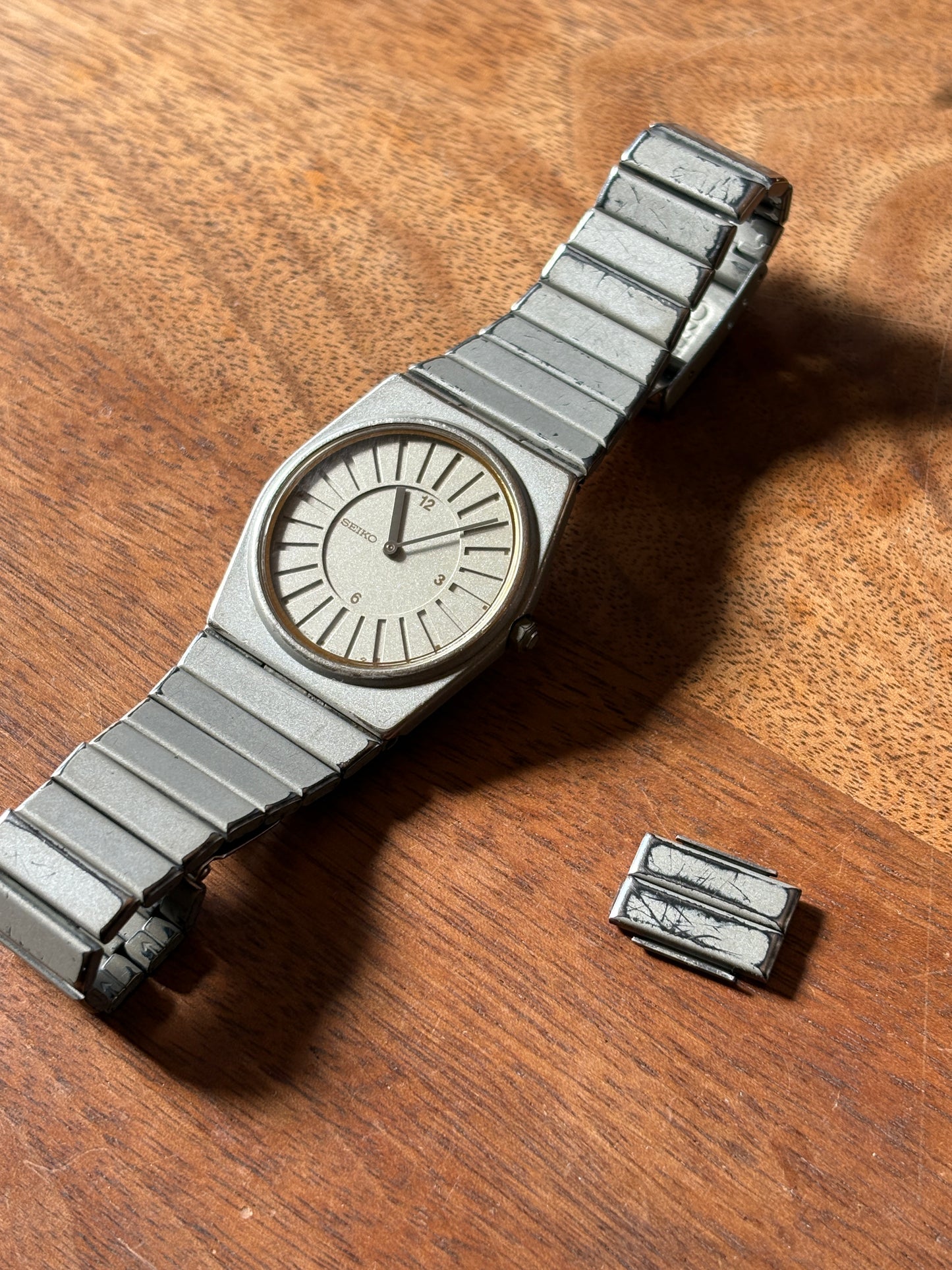 Ultra super rare 80s vintage Very  rare seiko 5P30-6B70