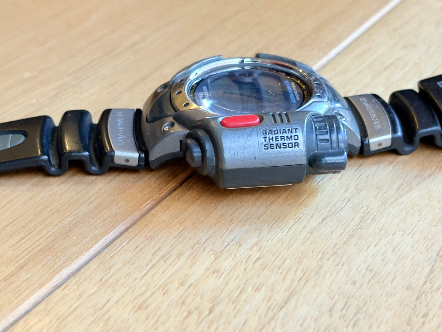 ultra  RARE Vintage 90's Casio  ×Team Daiwa PROTREK SPF-10