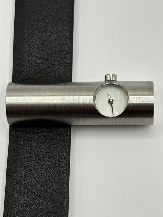 Unued Swiss Made  vintage MILUS TRIBU　