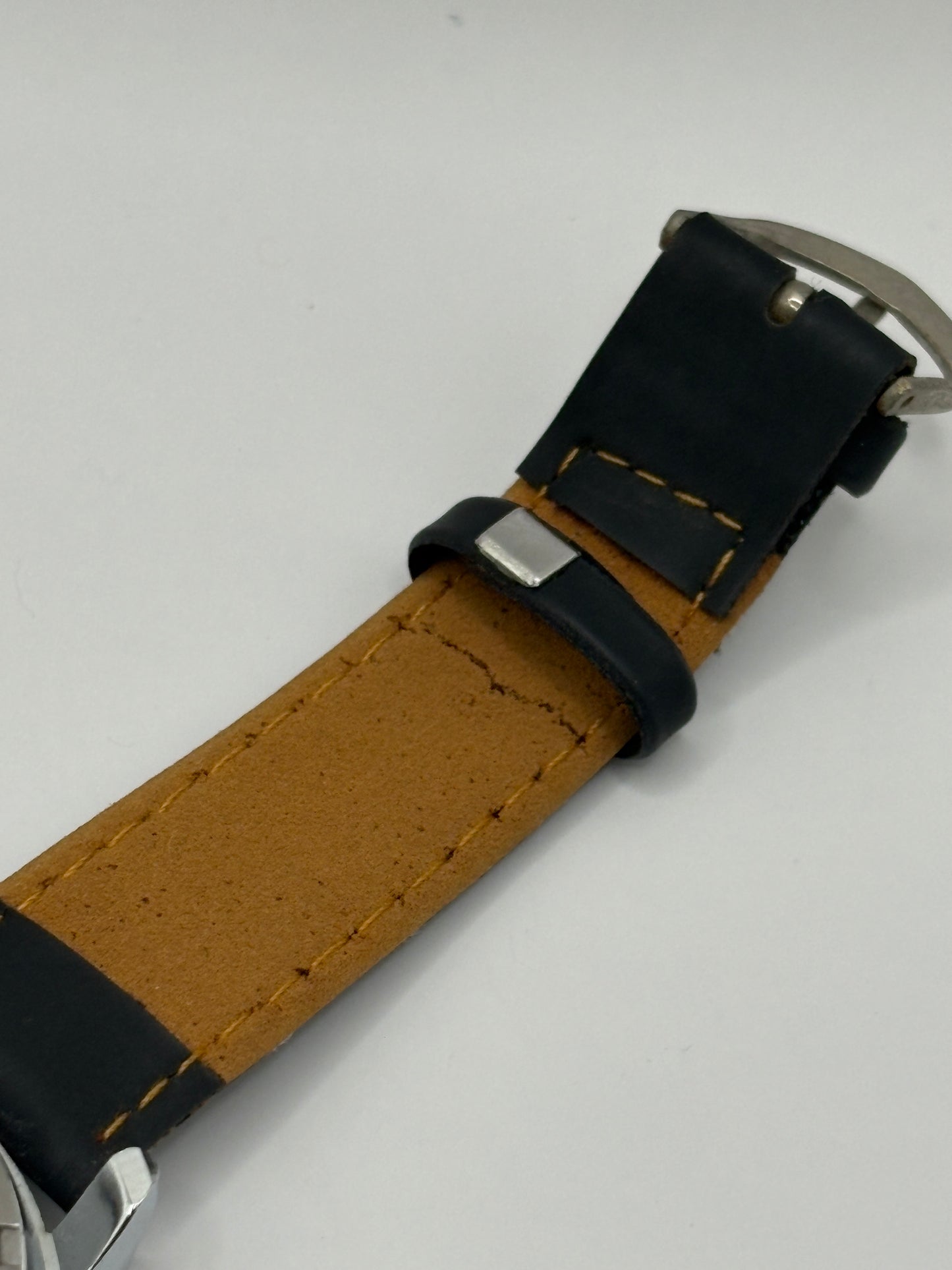 Super rare watch  Mao Zedong waving watch　