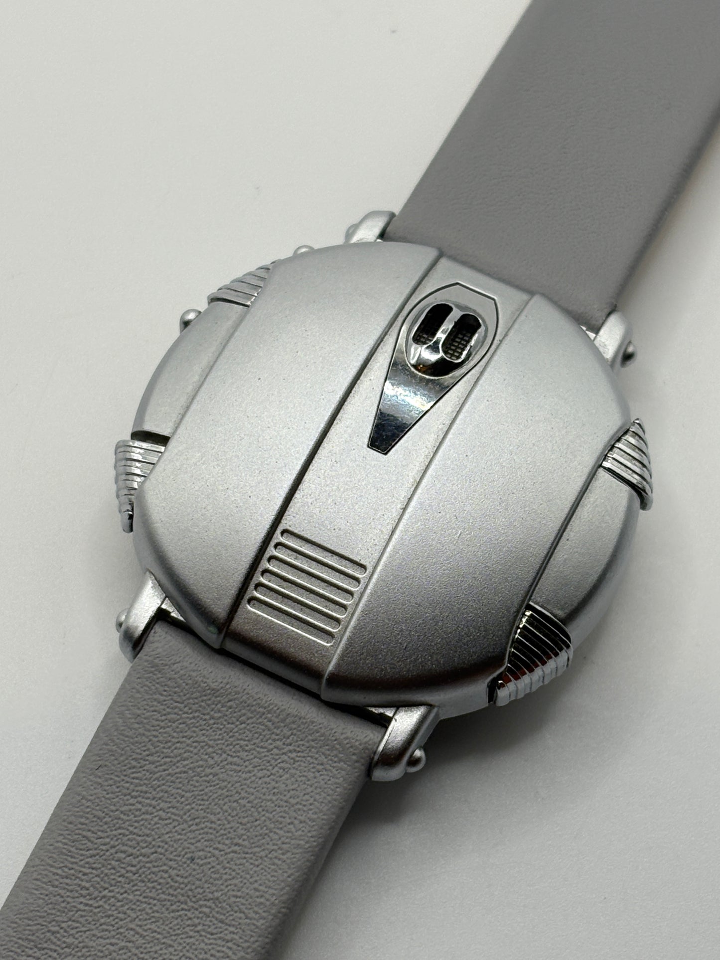 Super rare   Designed by Reiji Matsumoto  80s SEIKO Ｙ825-4010