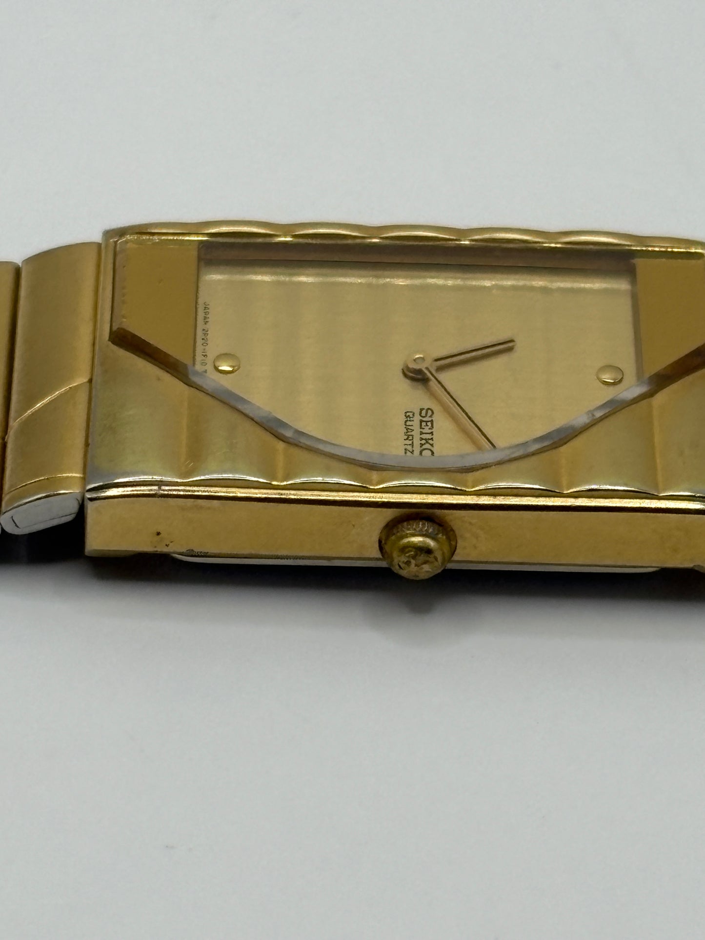 Super rare 80s vintage  SEIKO Half Moon2P20-K10