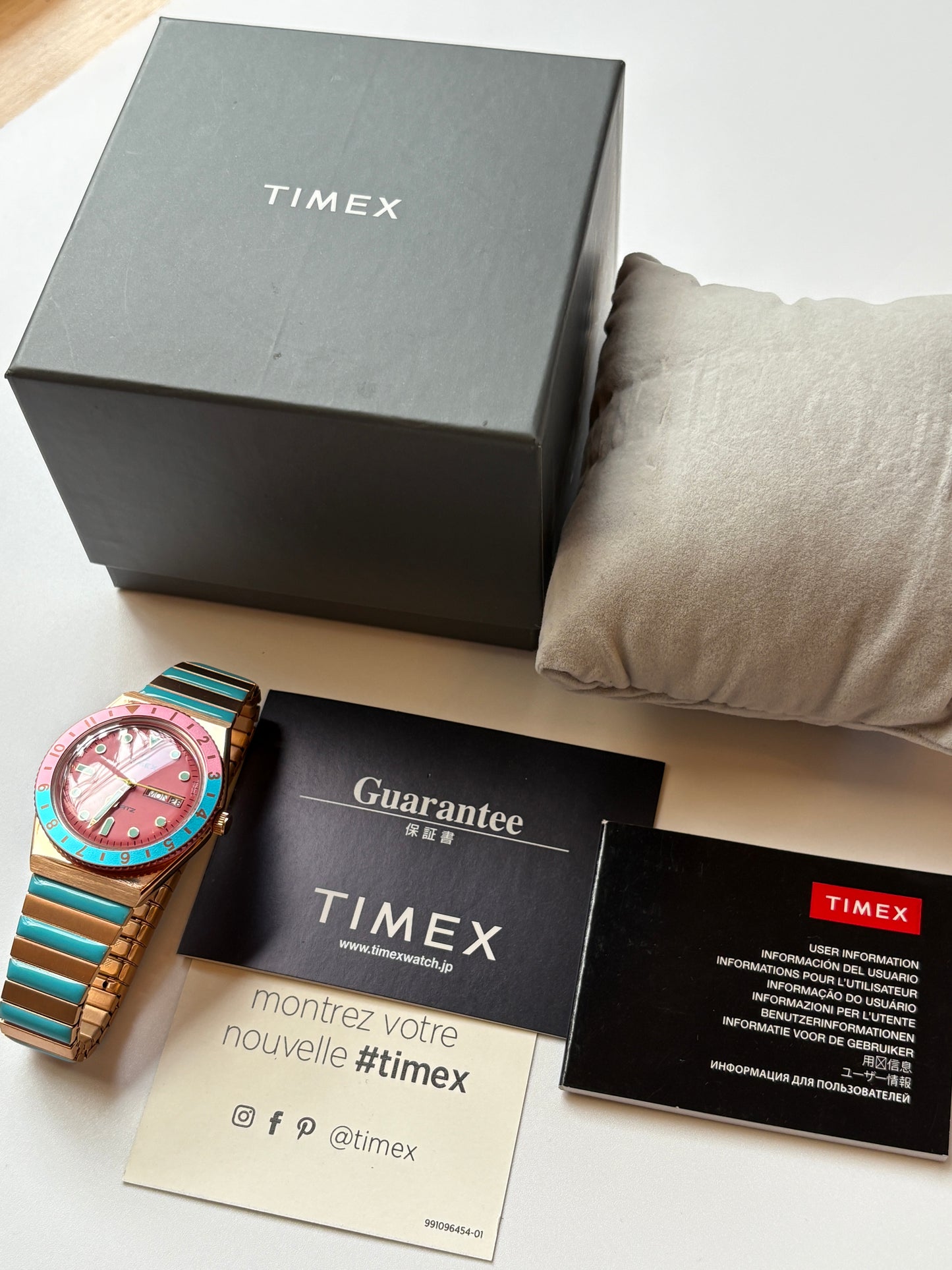 Super  rare   TIMEX limited edition Malibu with Box